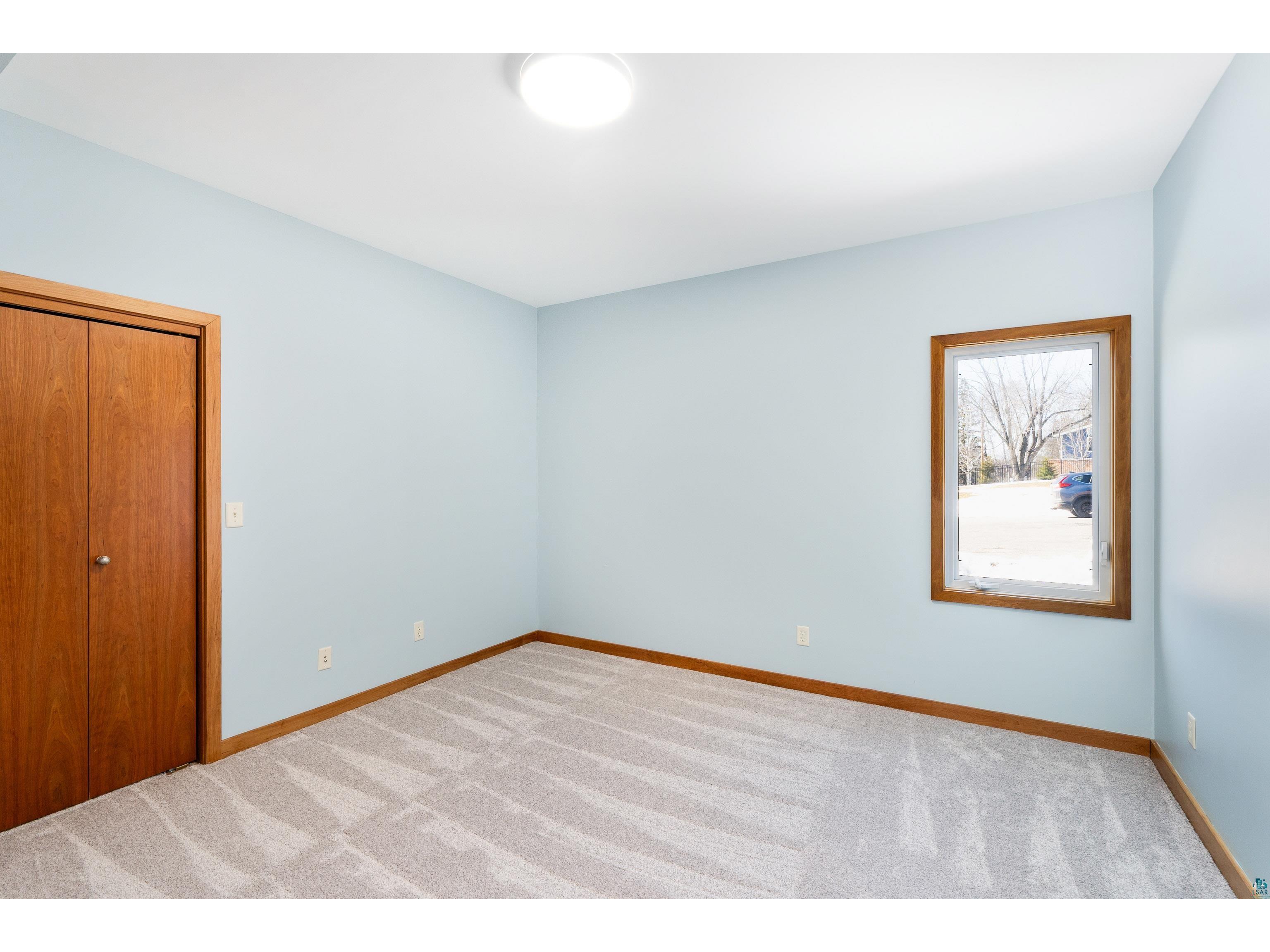 214 S 32nd Ave E Duluth MN 55812 - Tischer Creek 6125034 image25