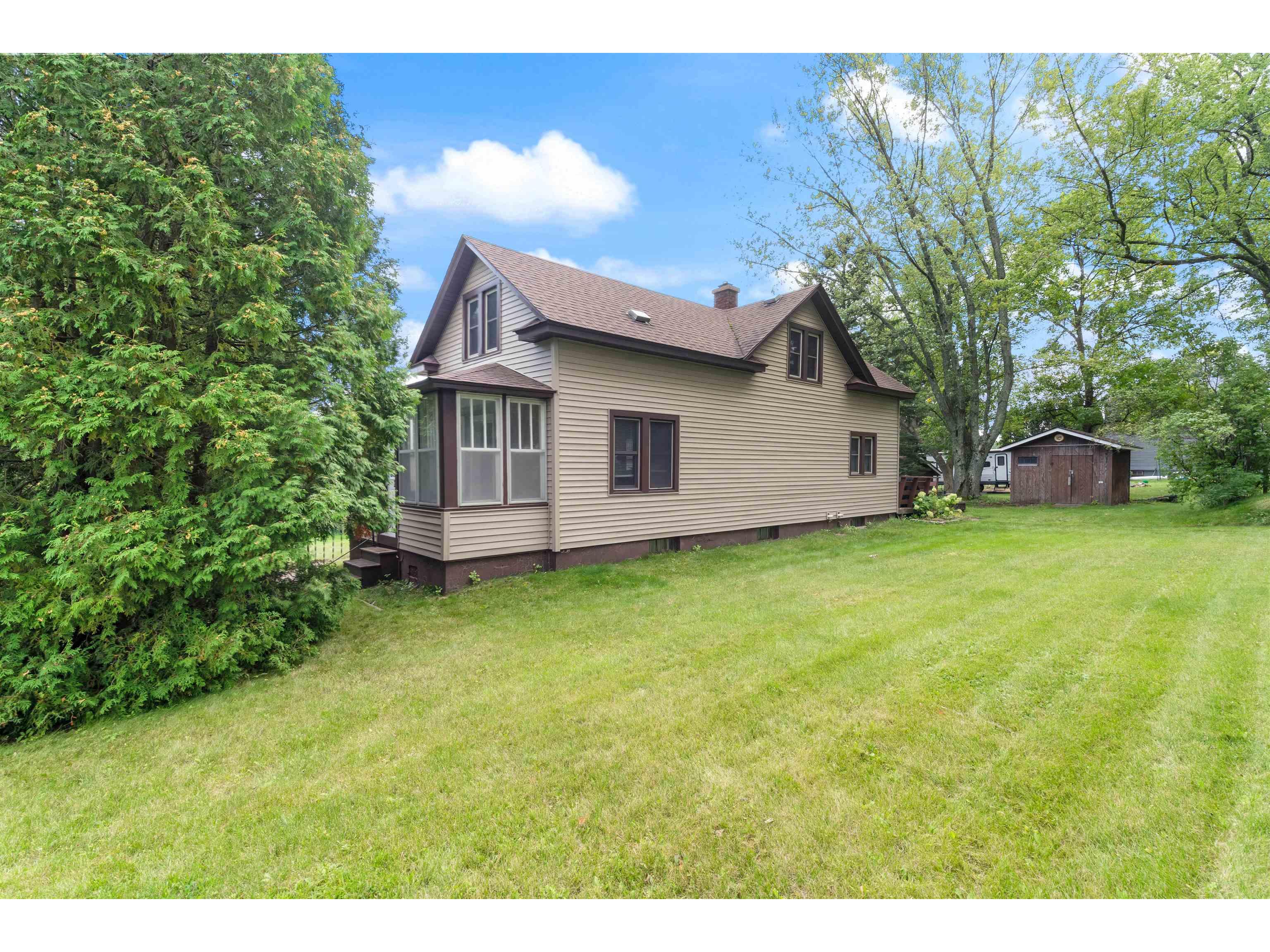 214 W Gary St Duluth MN 55808 6121965 image1