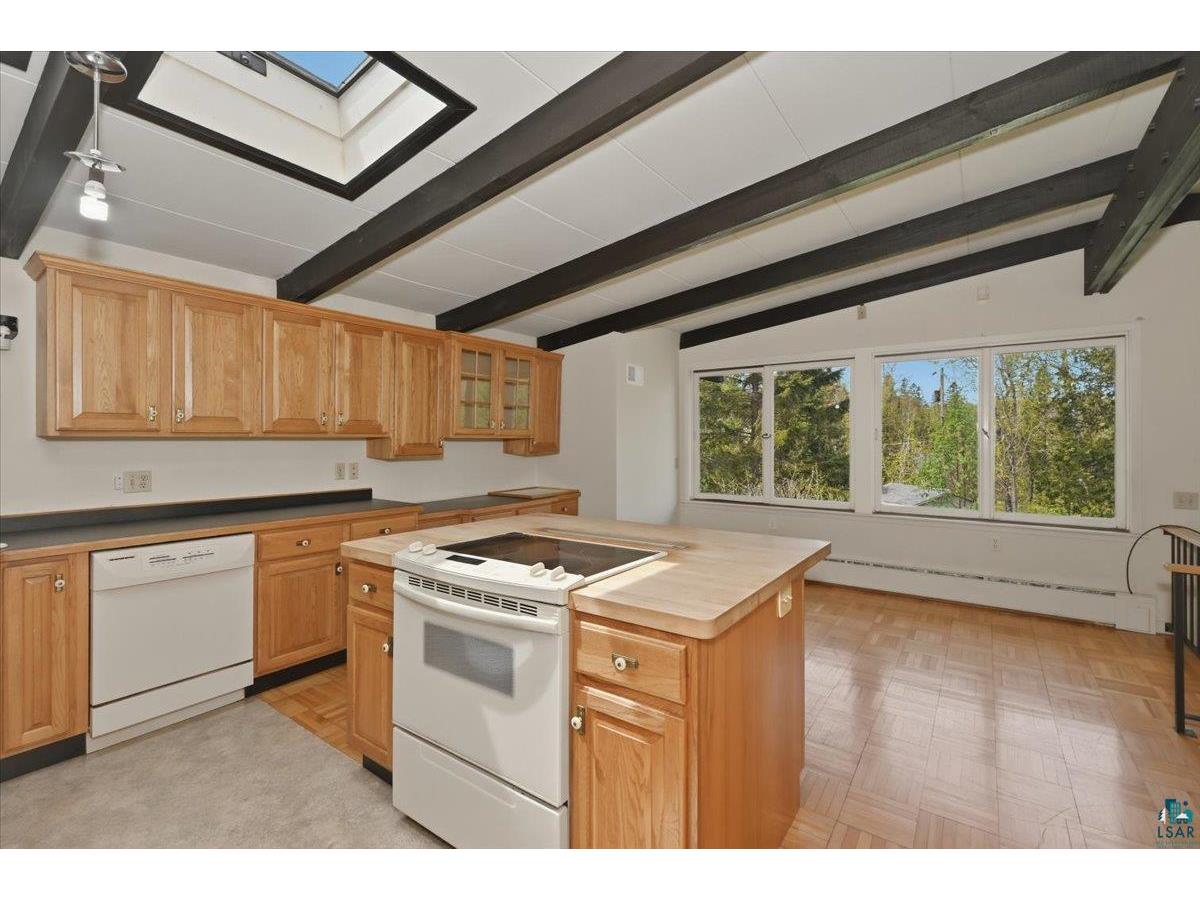 2141 Leonard St Duluth MN 55811 - Miller Creek 6125678 image13