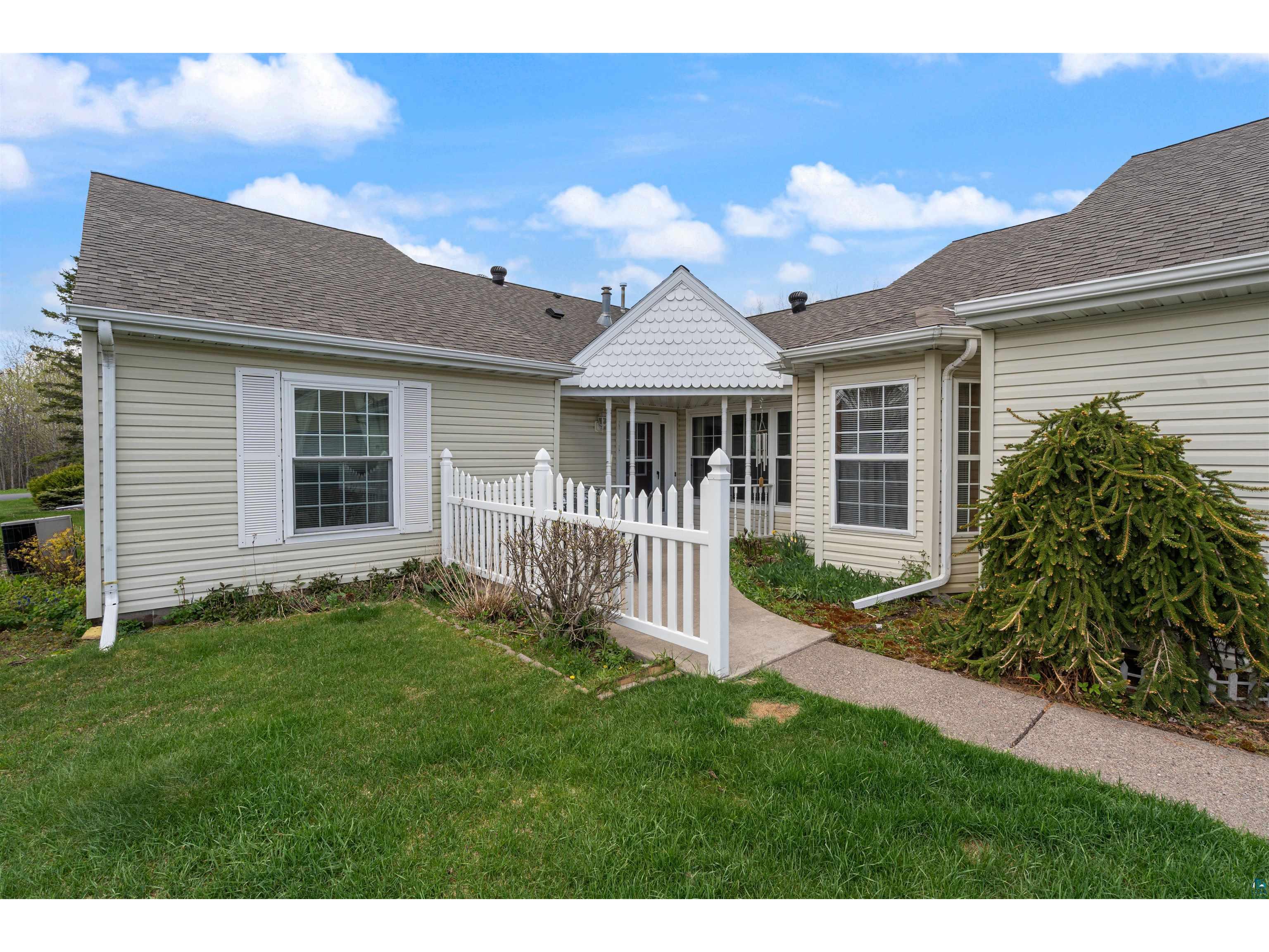 2150 Miller Creek Dr Duluth MN 55811 6125413 image1