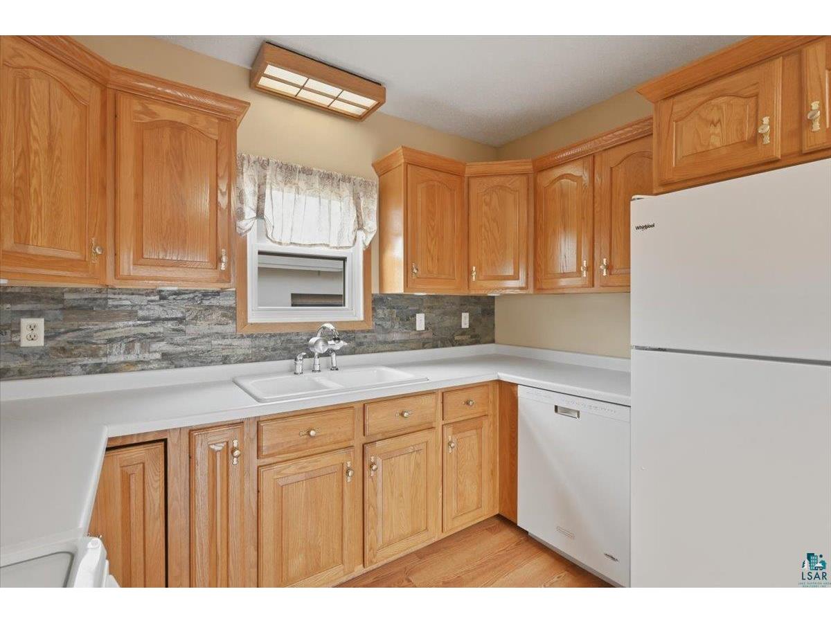 216 N 38th Ave W Duluth MN 55807 6125339 image12