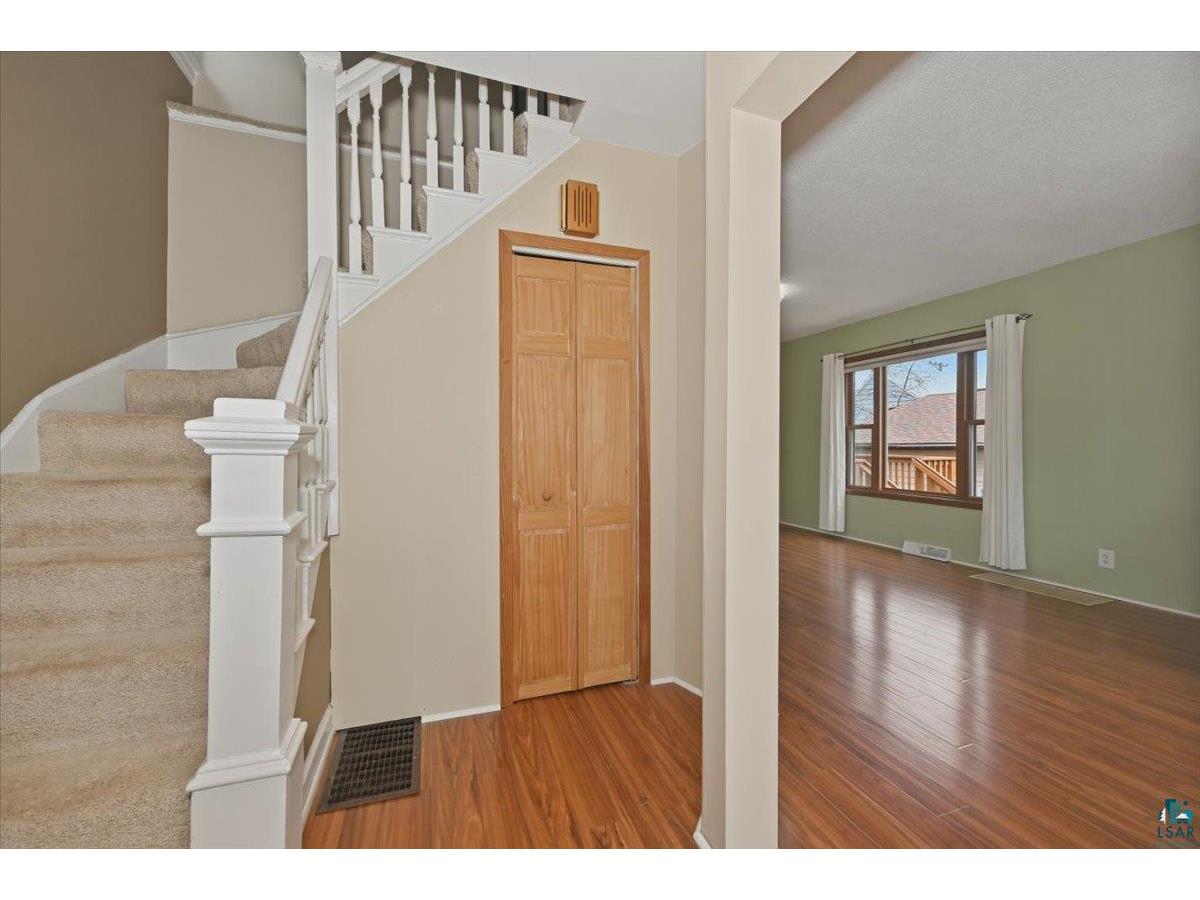216 N 38th Ave W Duluth MN 55807 6125339 image5