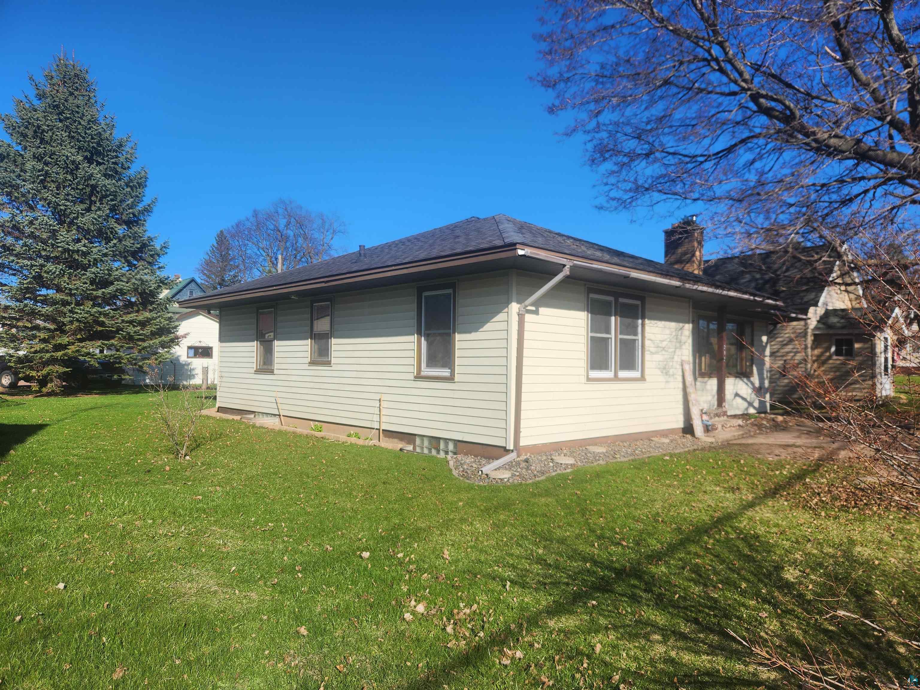 218 E 11th Ave Ashland WI 54806 6125035 image9
