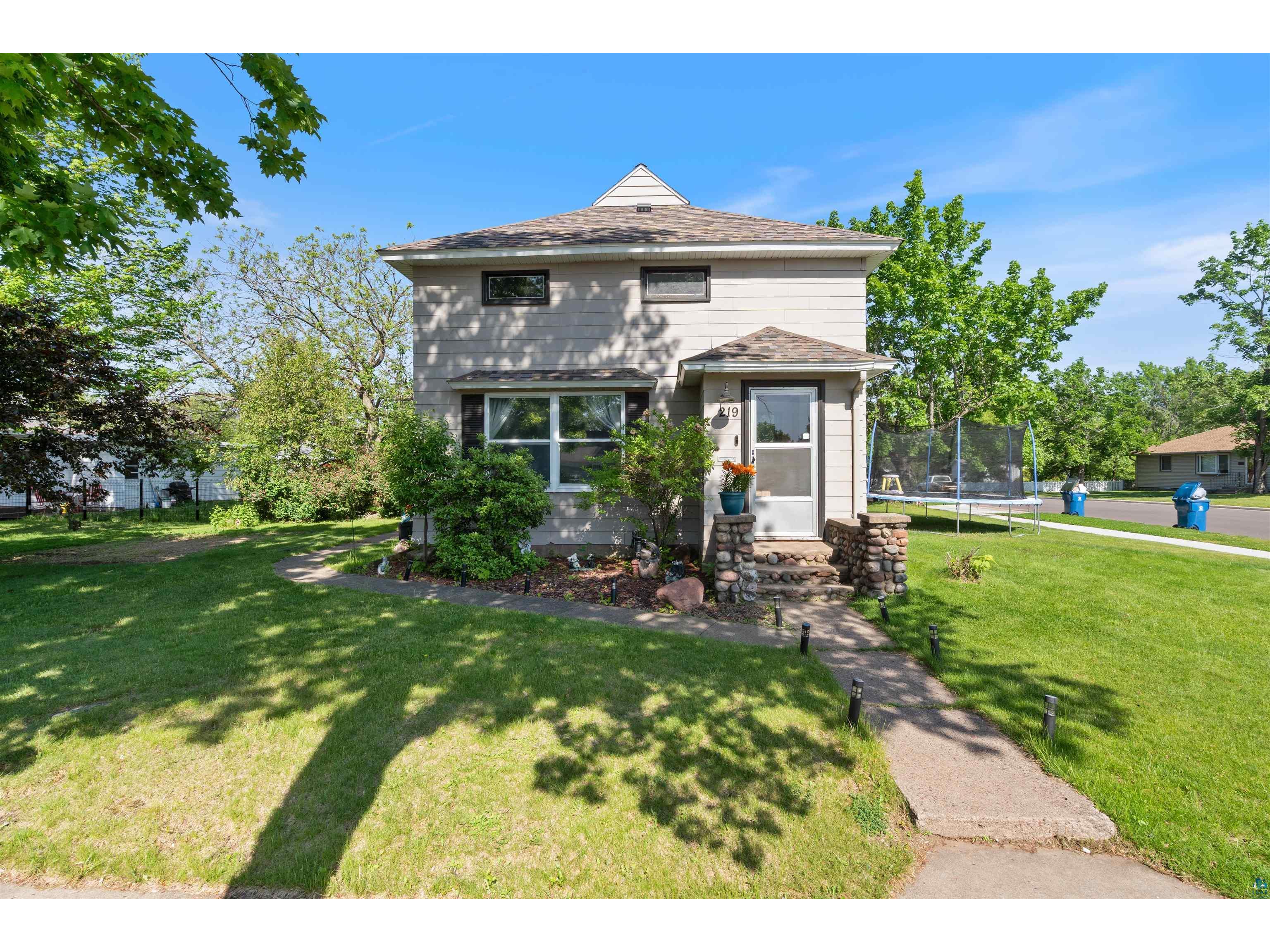 219 High St Spooner WI 54801 6125660 image2