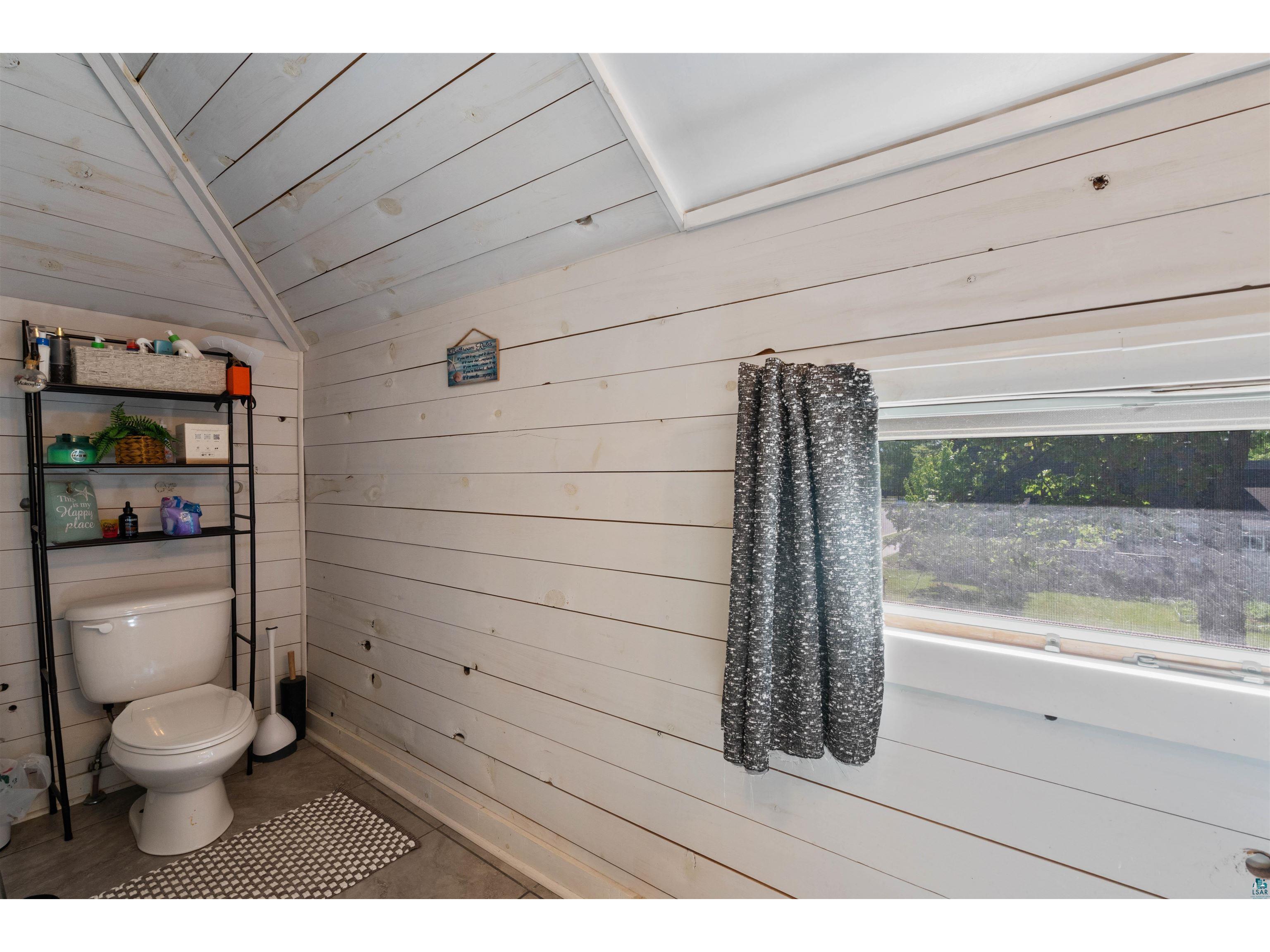 219 High St Spooner WI 54801 6125660 image29