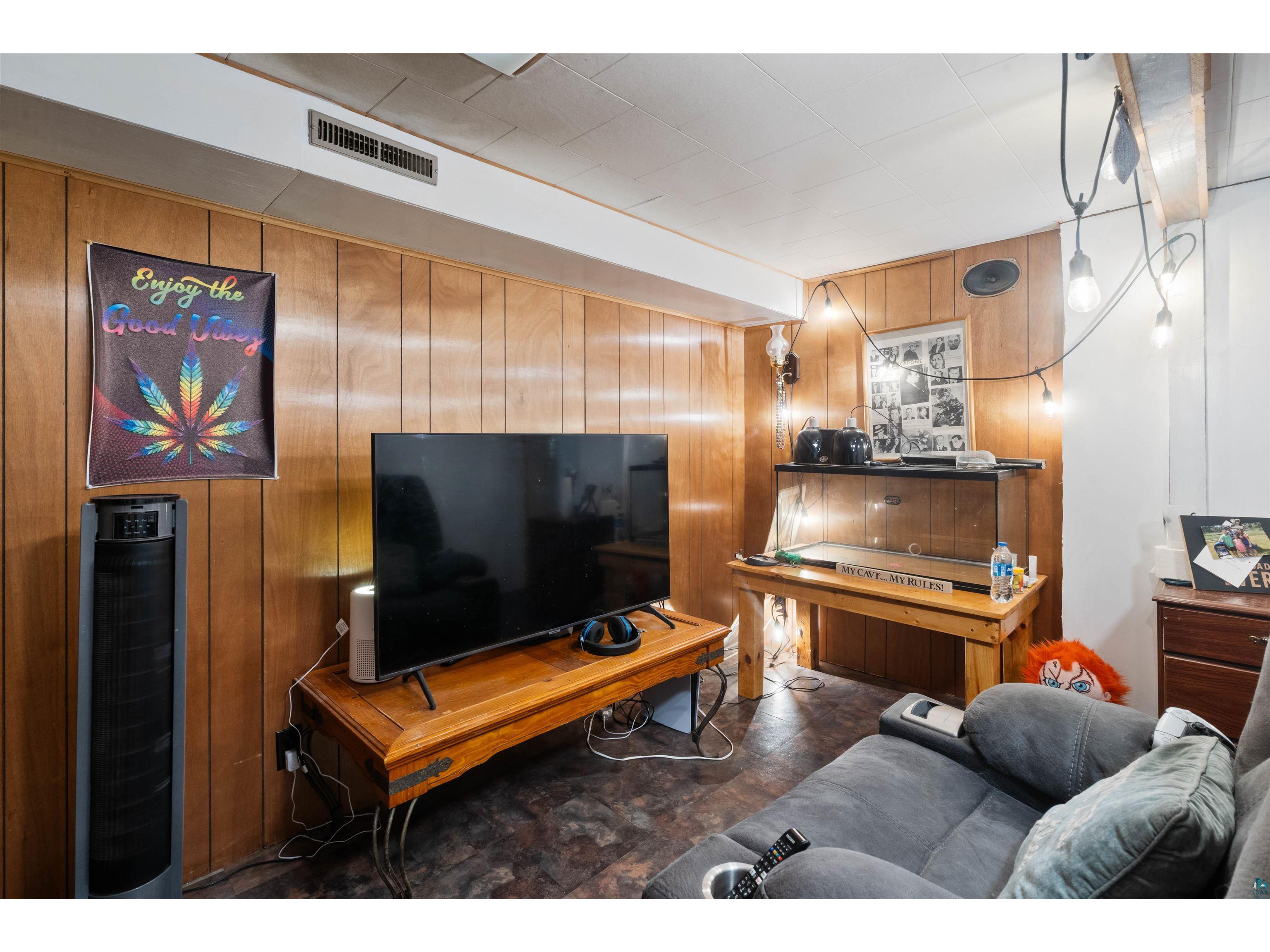 219 High St Spooner WI 54801 6125660 image31