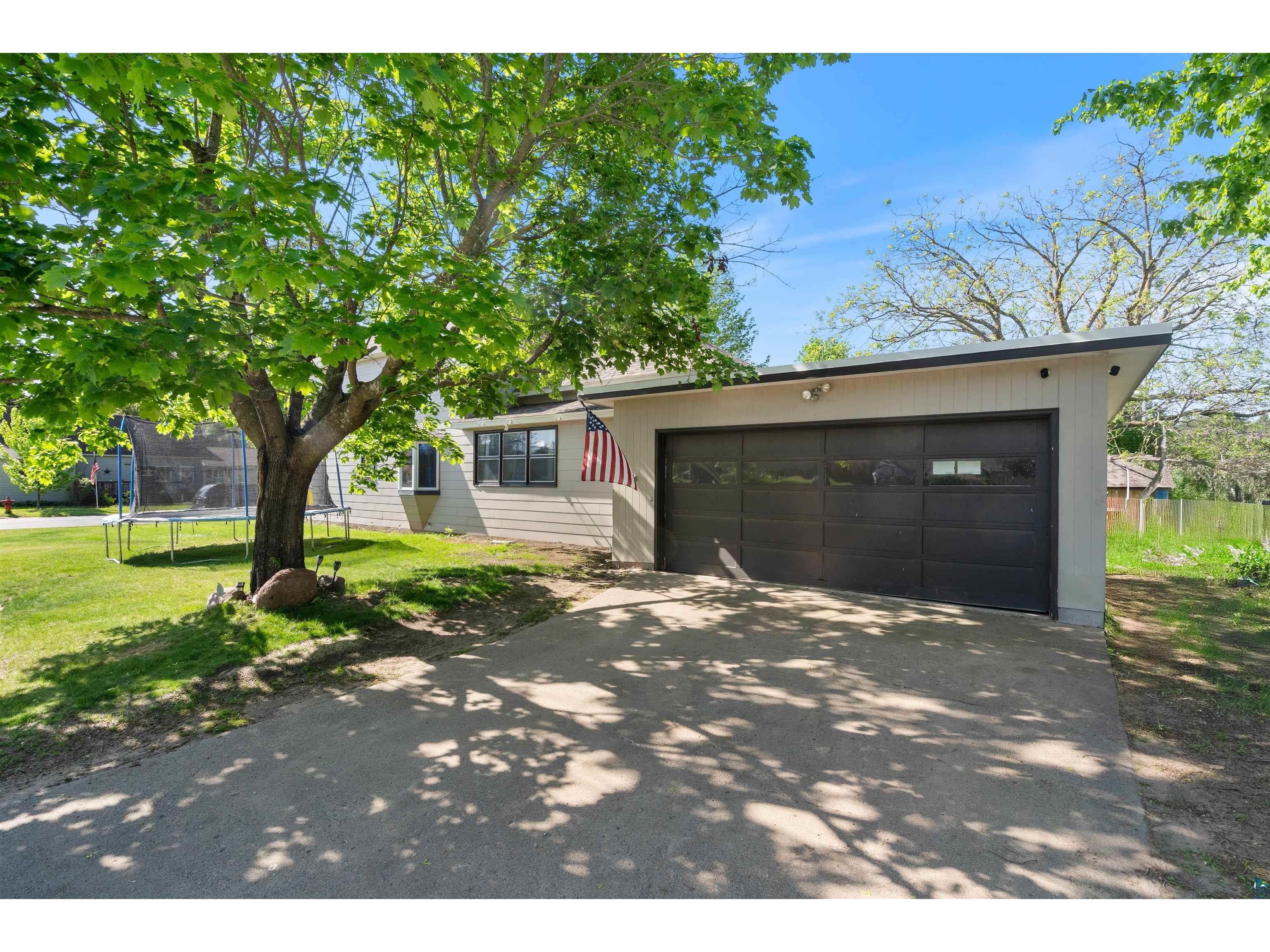 219 High St Spooner WI 54801 6125660 image8