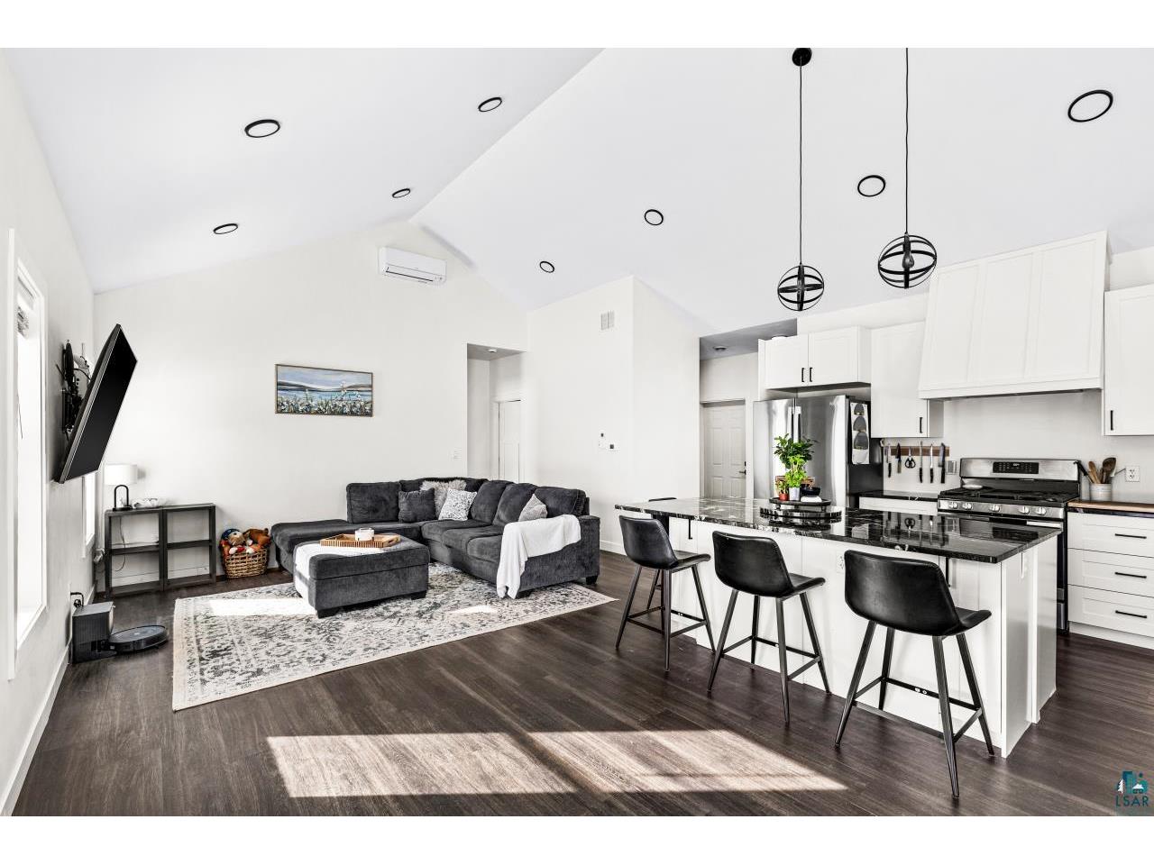 22 Spartan Circle Dr Superior WI 54880 6124090 image16