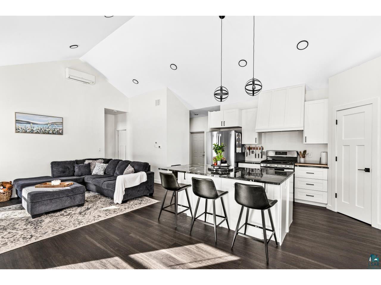 22 Spartan Circle Dr Superior WI 54880 6124090 image9