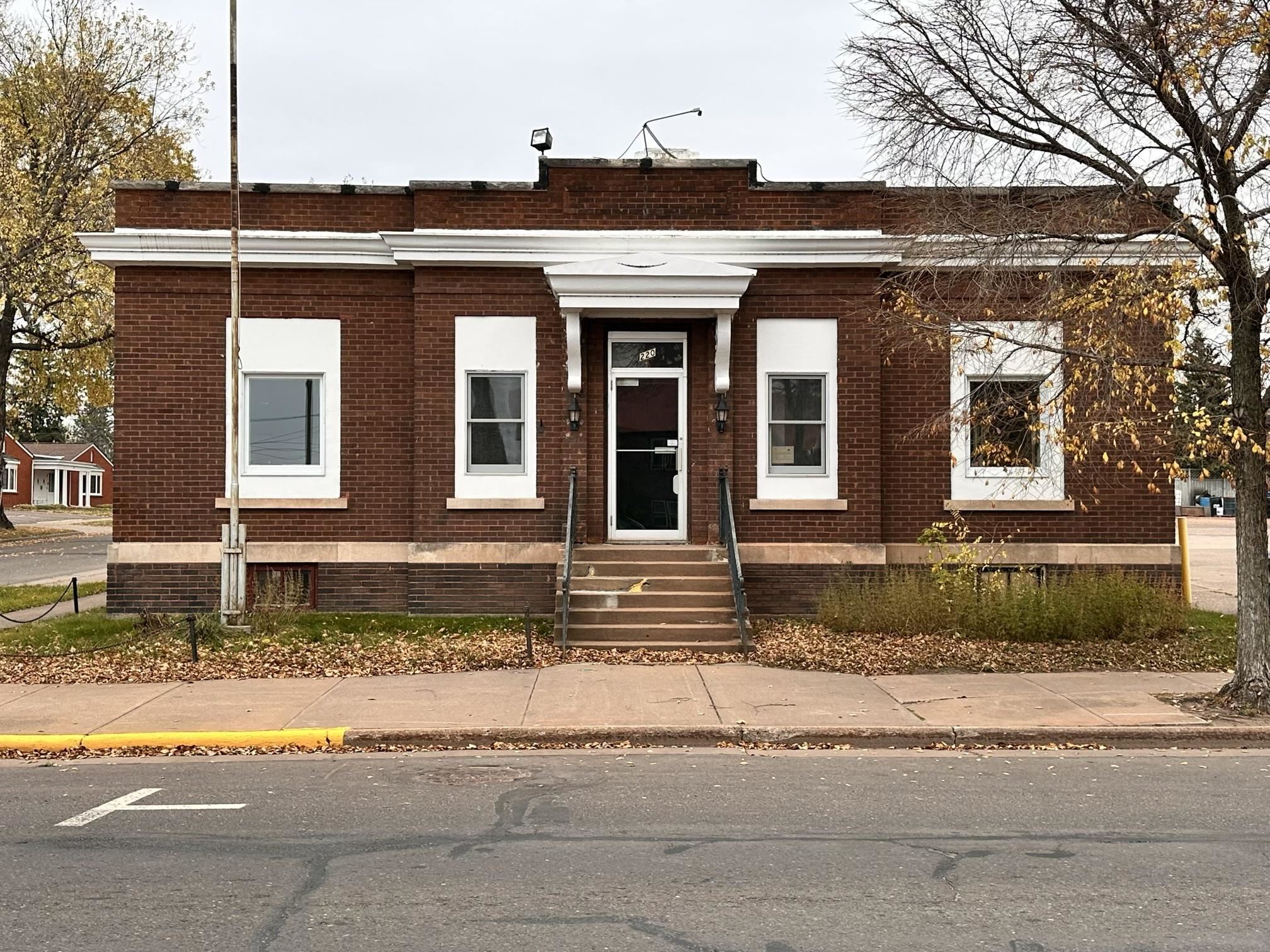 220 Main St E Ashland WI 54806 6120493 image1