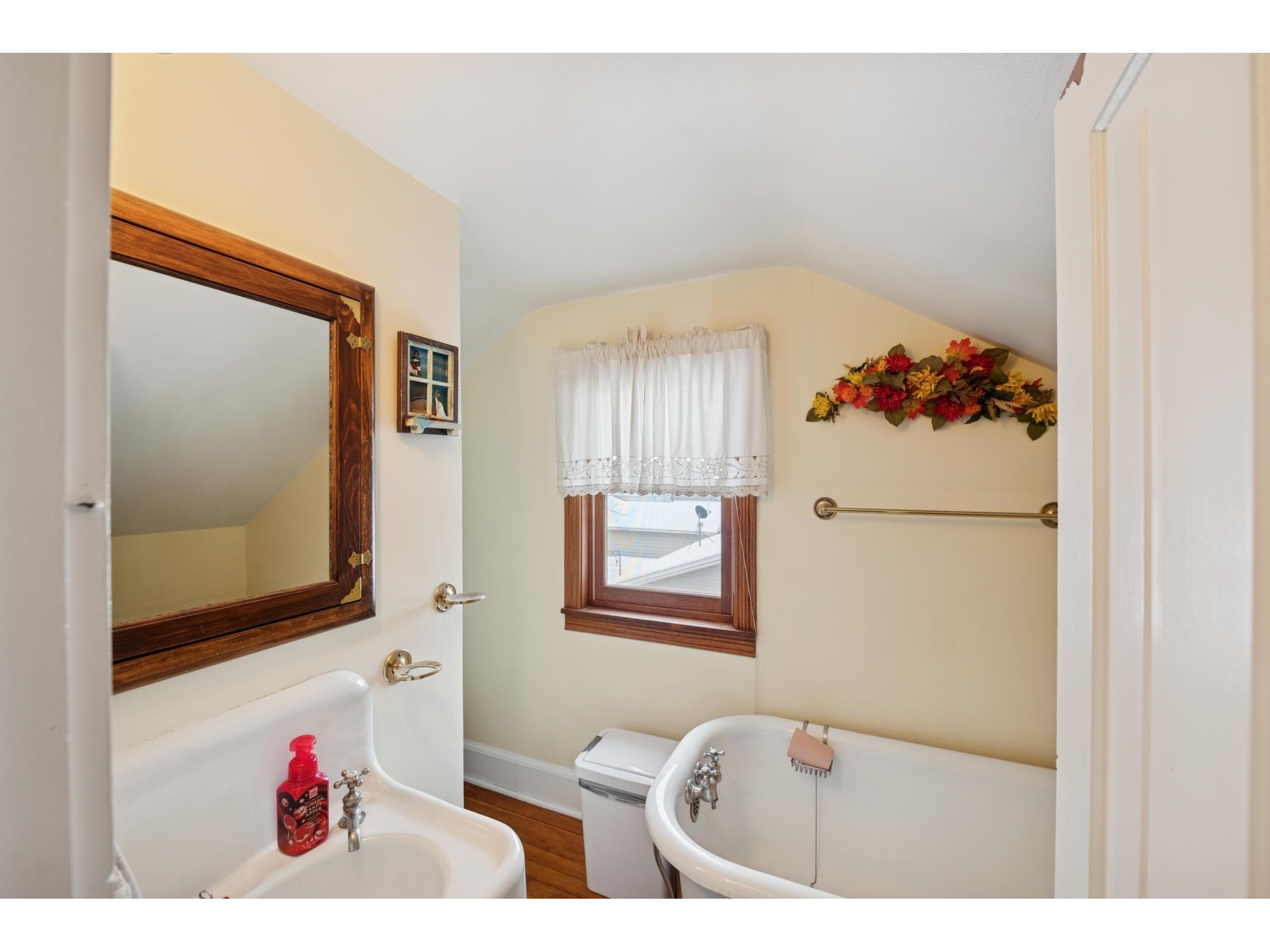 220 W 5th Ave Washburn WI 54891 6123374 image19