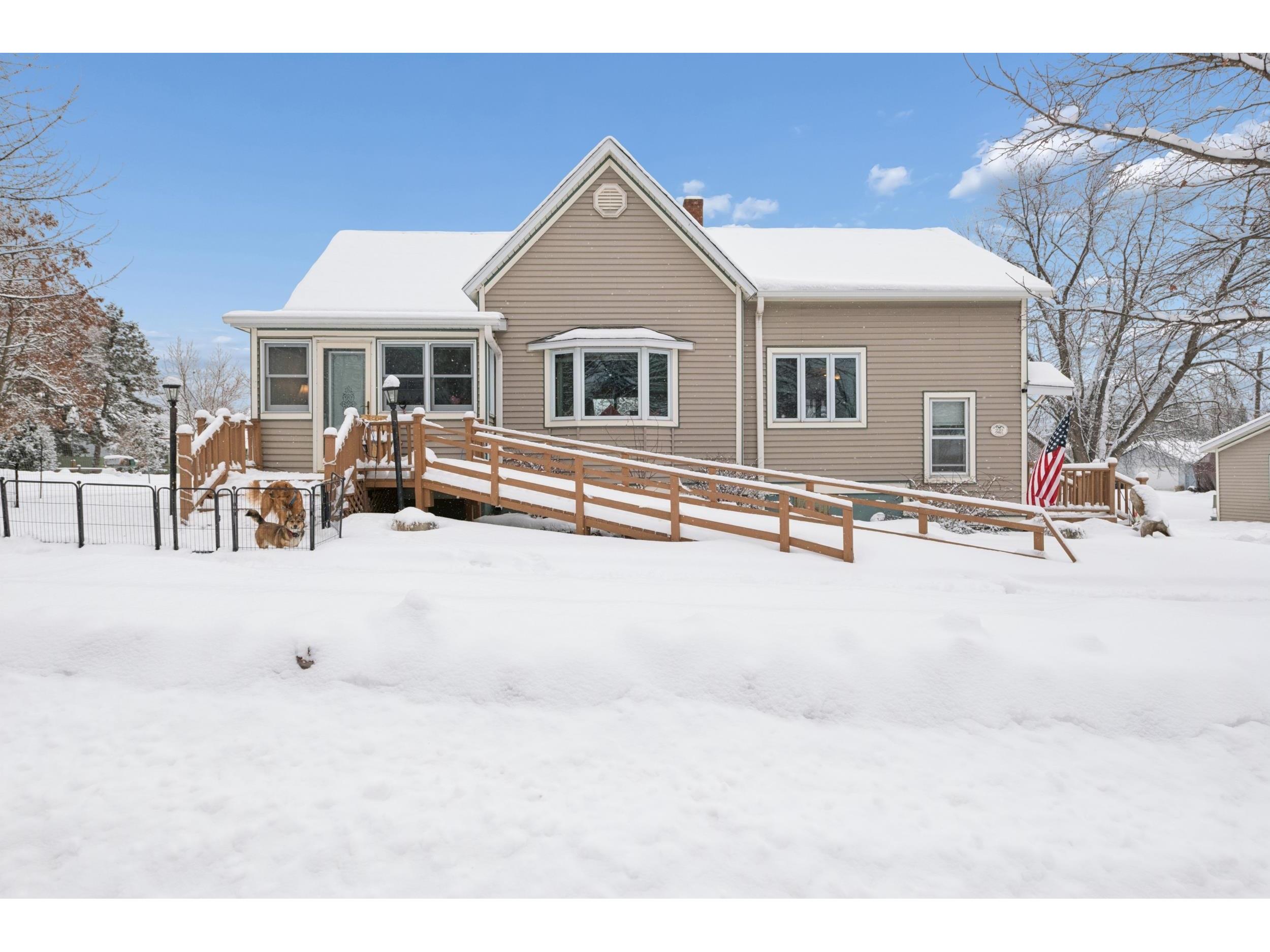 220 W 5th Ave Washburn WI 54891 6123374 image33