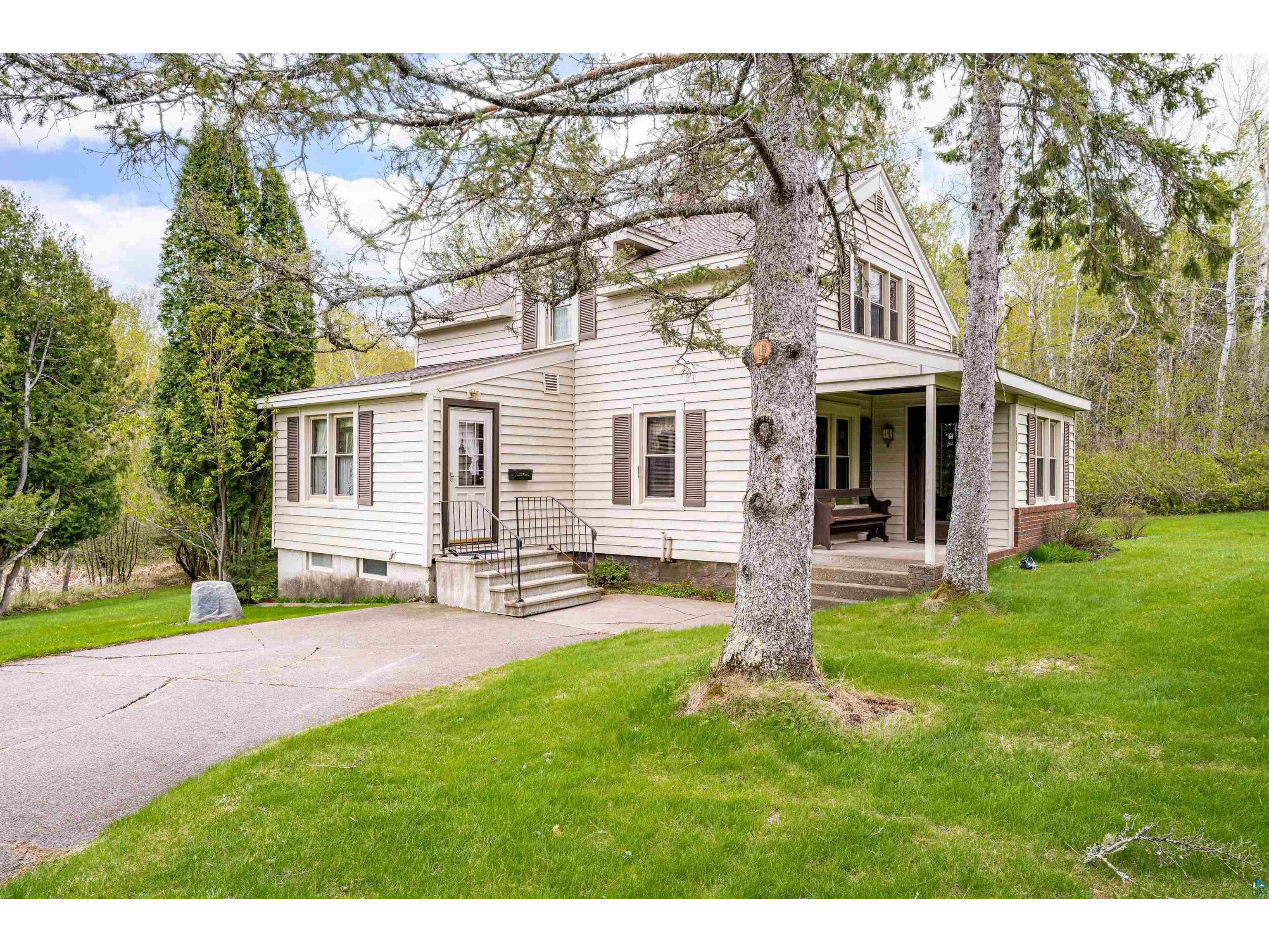 2200 Kenwood Dr Duluth MN 55811 6119531 image1