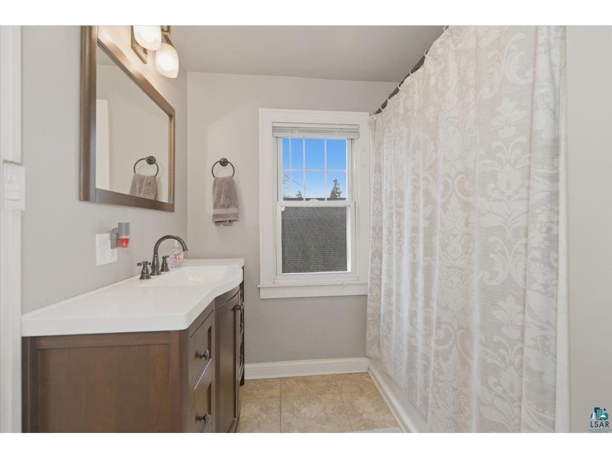 2201 Cumming Ave Superior WI 54880 6124647 image12