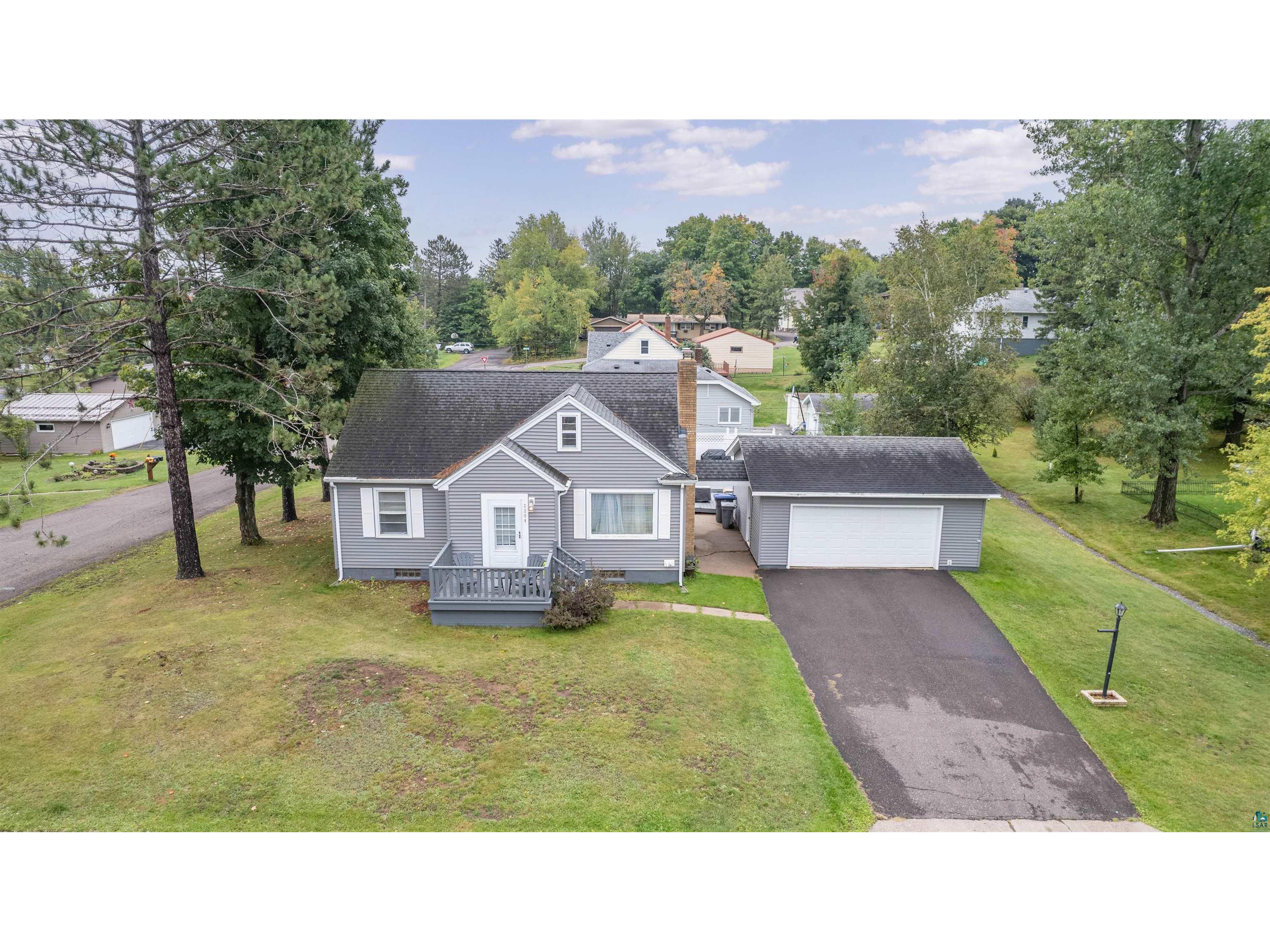 2204 Pershing St Duluth MN 55811 6115140 image1