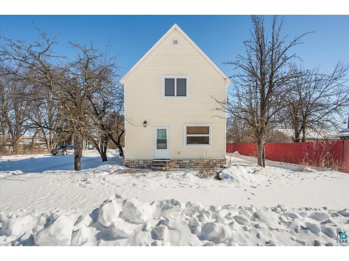 2204 Washington Ave Superior WI 54880 6117898 image1