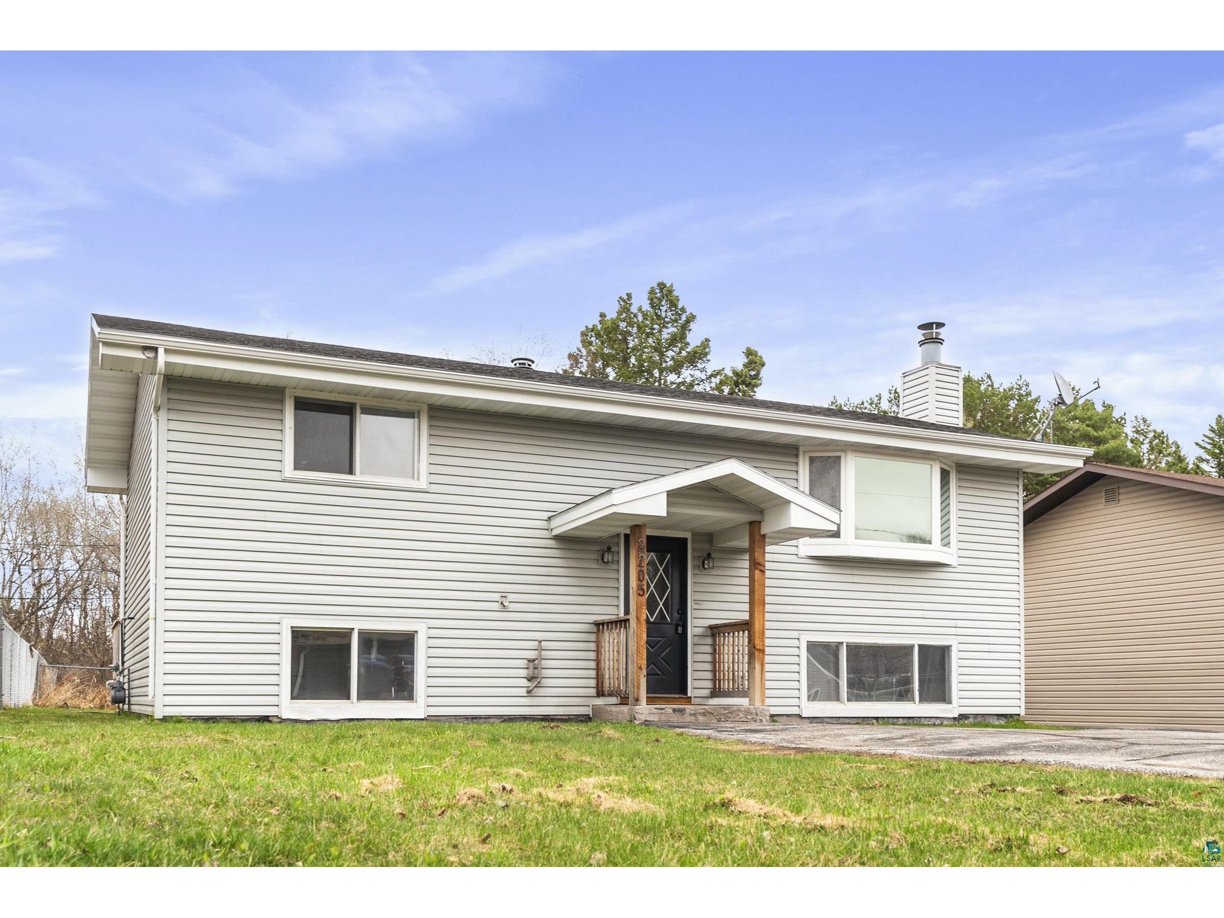 2205 Hutchinson Rd Duluth MN 55811 6113310 image1