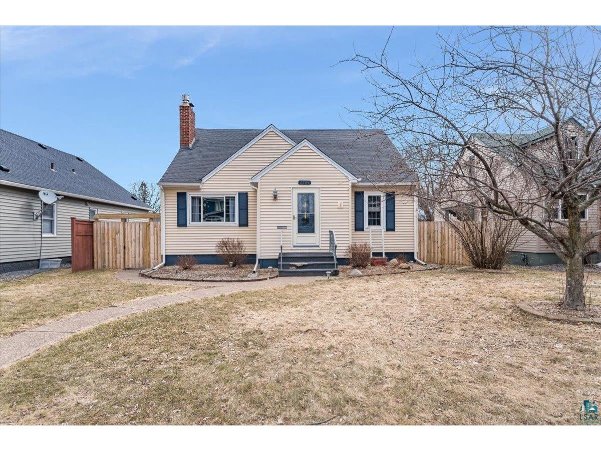 2206 Hammond Ave Superior WI 54880 6107897 image1
