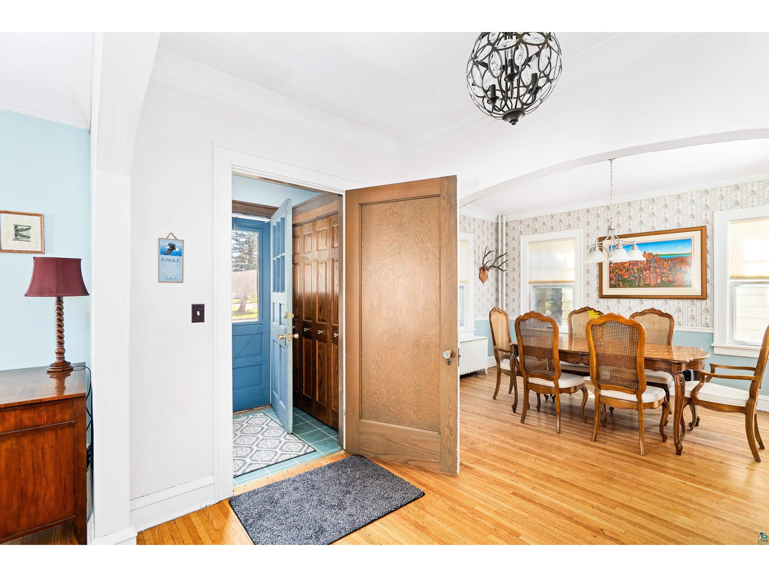 2207 Hammond Ave, Superior, WI, 54880 MLS 6115850 Edina Realty