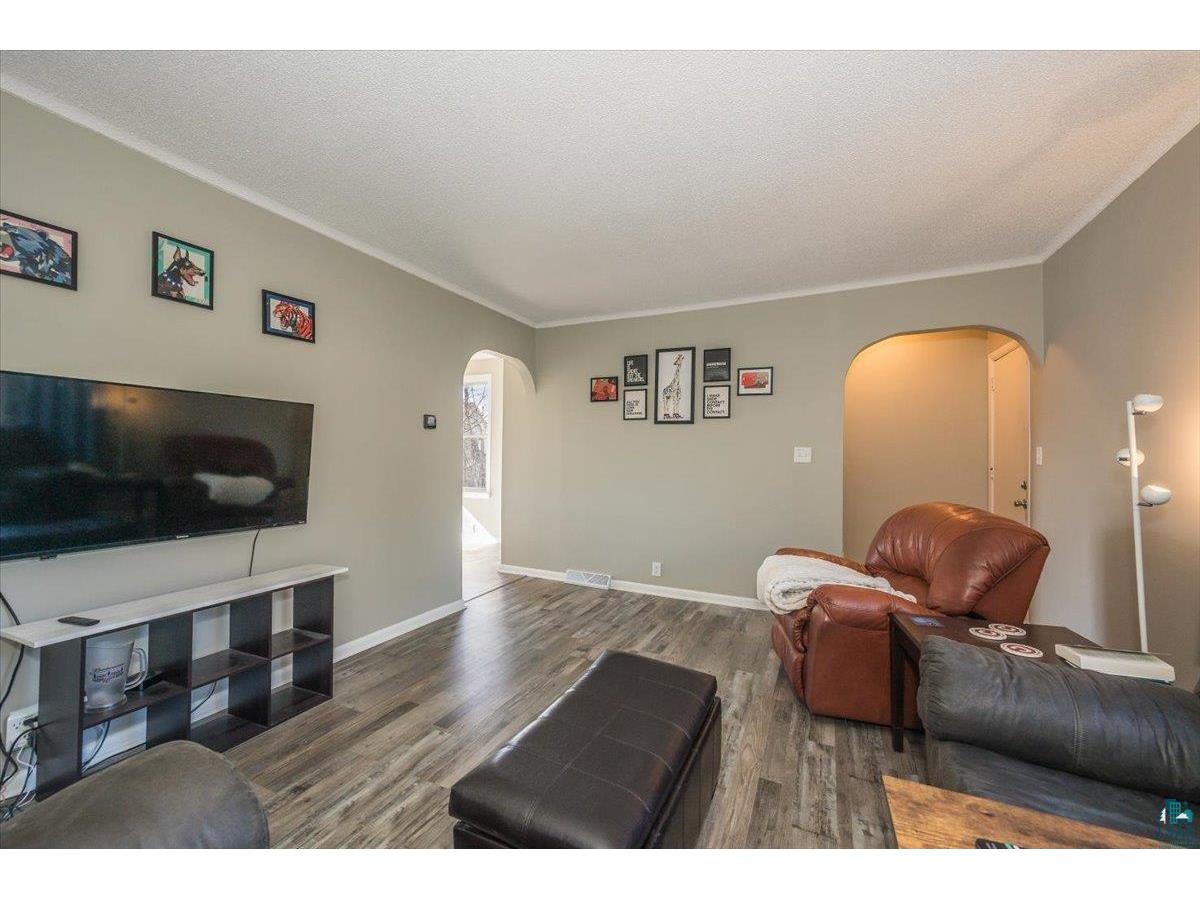 2208 W 8th St Duluth MN 55806 6124784 image3