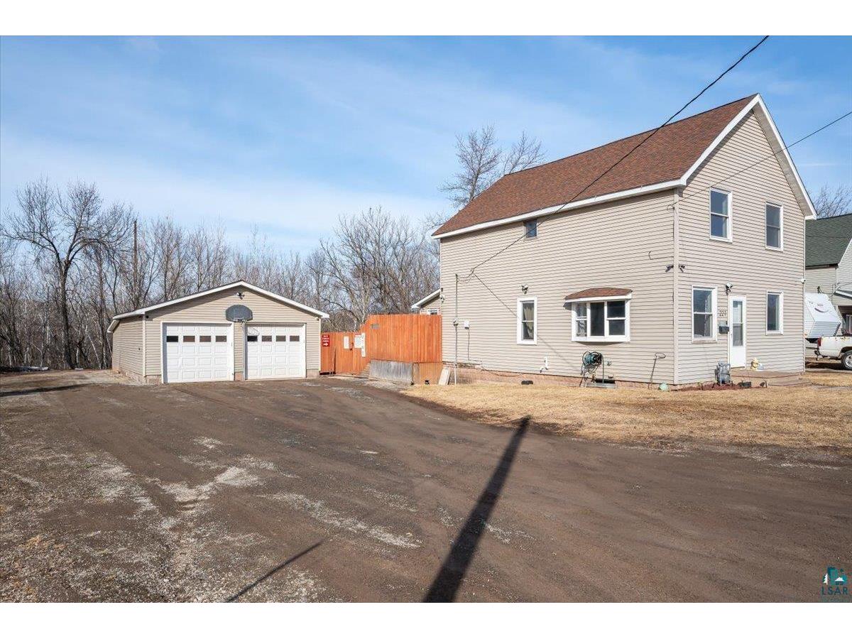 221 Crestline Ct Duluth MN 55808 6118269 image1