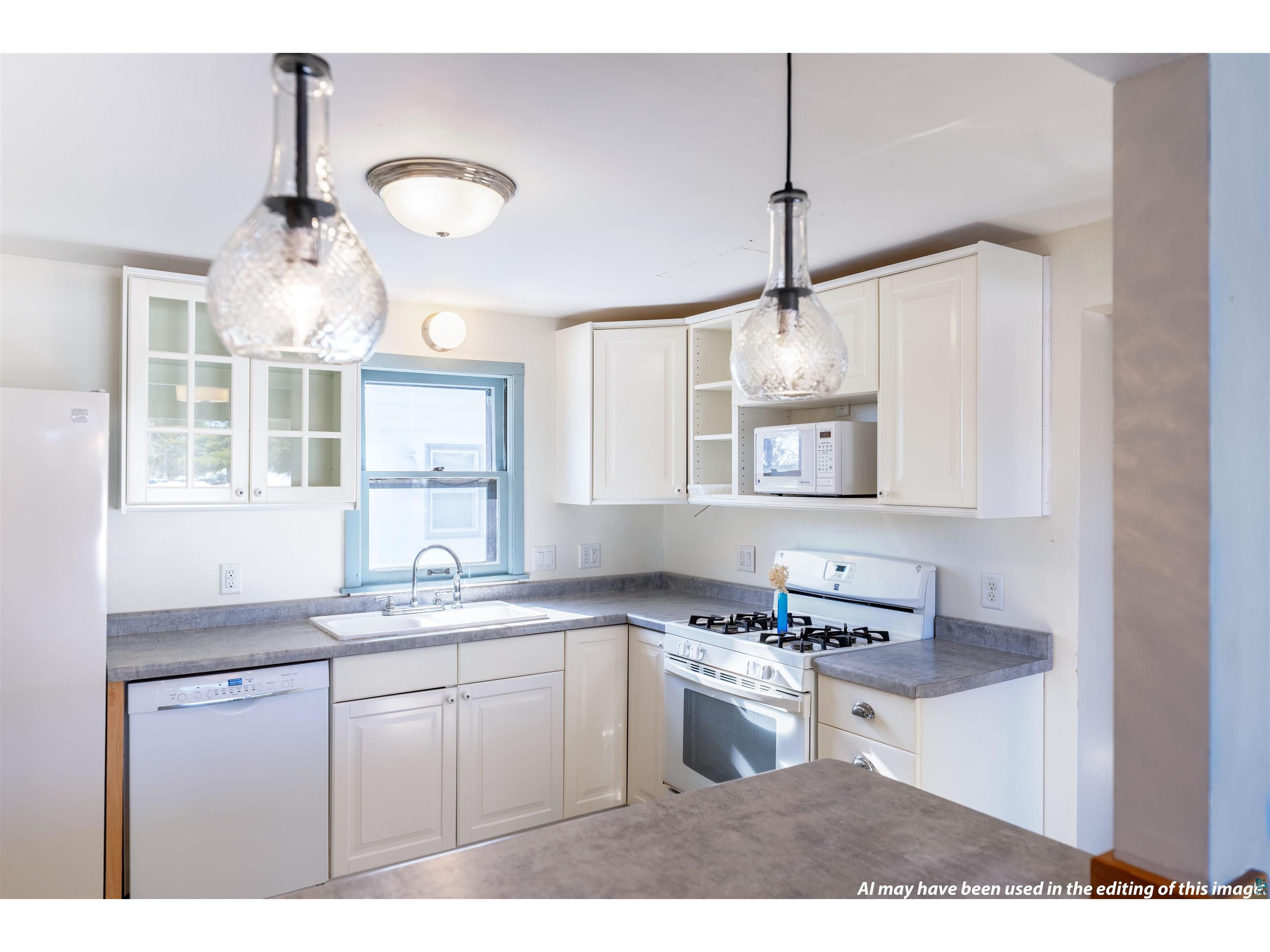 221 N 1st Ave W Washburn WI 54891 6123968 image7