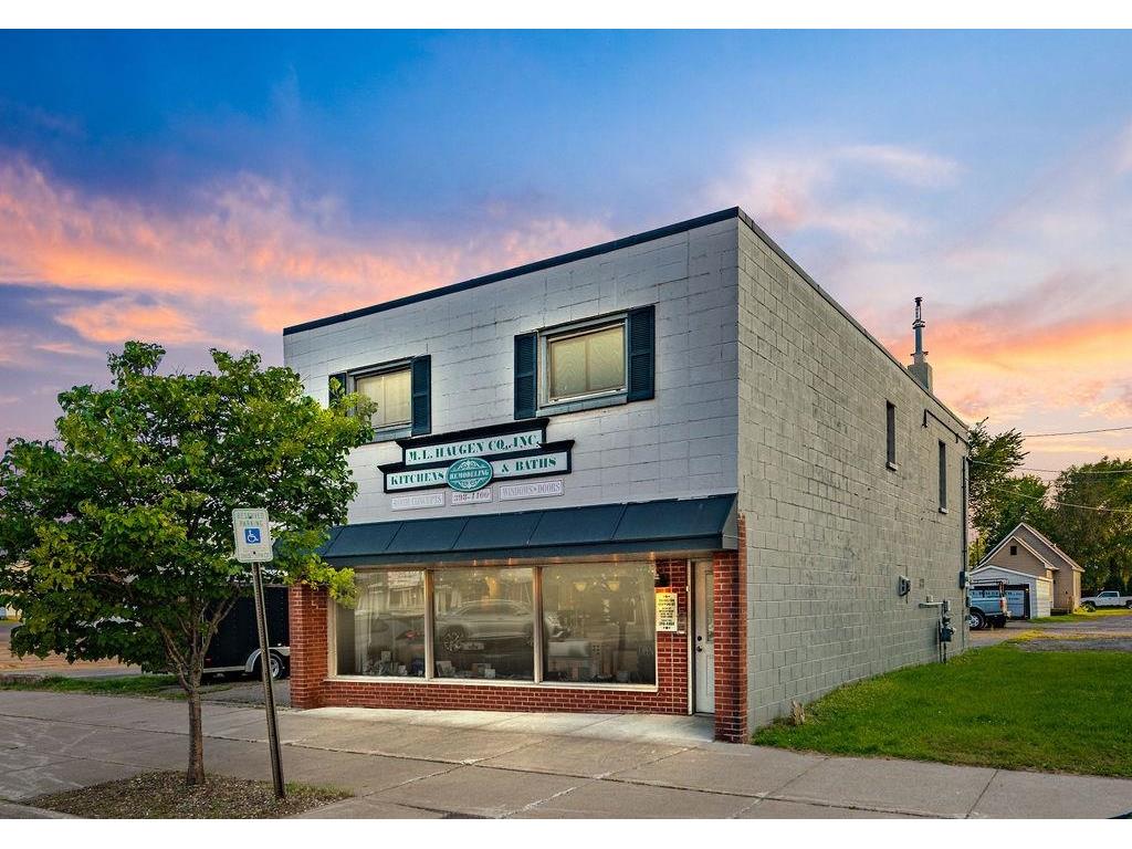 2212 E 5th St Superior WI 54880 6115688 image1