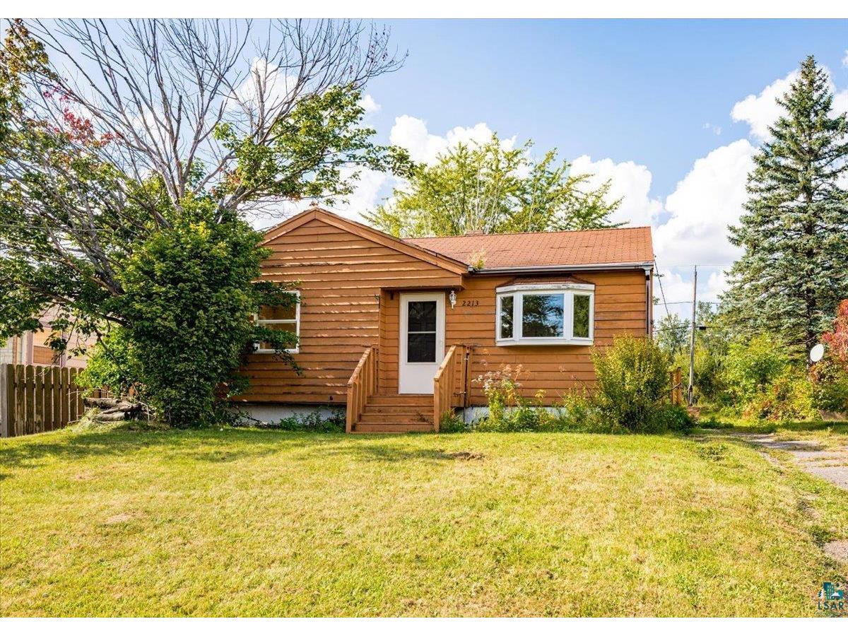 2213 W 22nd St Duluth MN 55811 6116133 image1