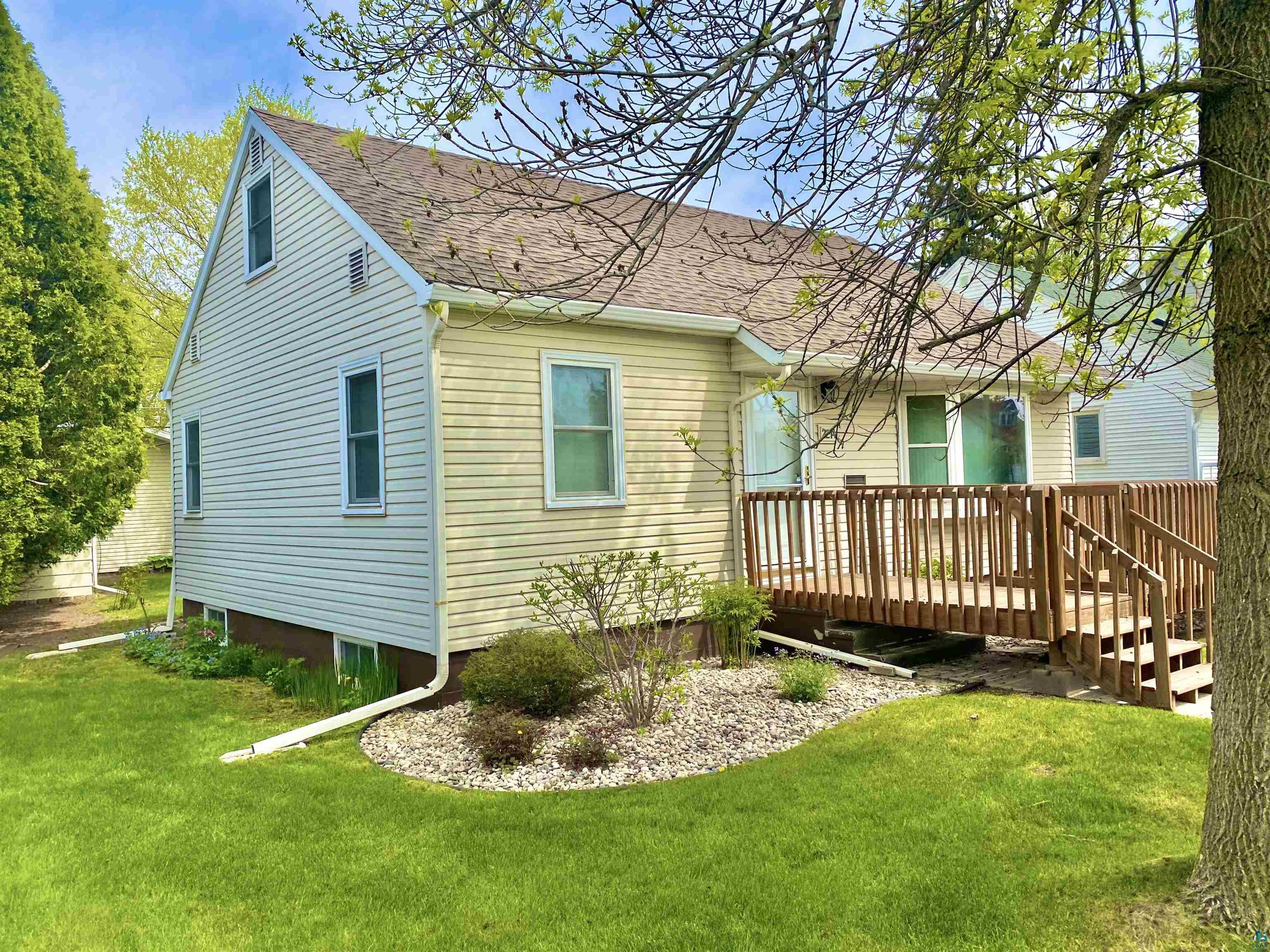 2214 Wyoming Ave Superior WI 54880 6108452 image1