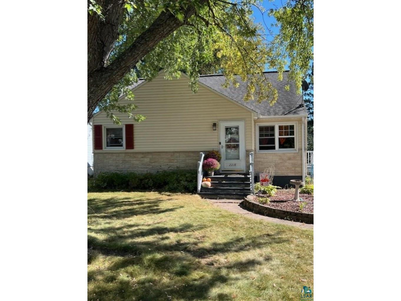 2218 W 22nd St Duluth MN 55811 6116193 image1