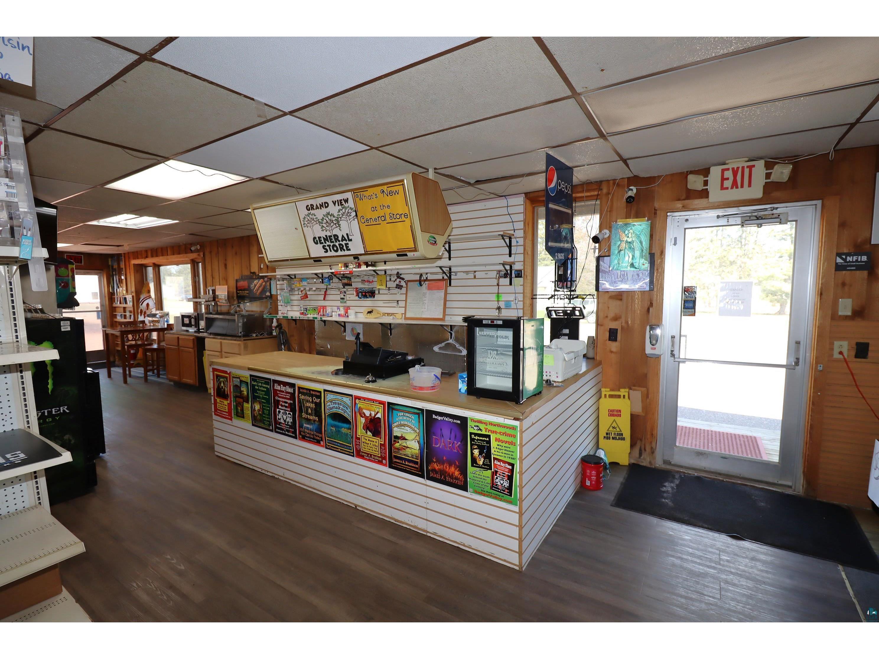 22195 Hwy 63 Grand View WI 54839 6123349 image15