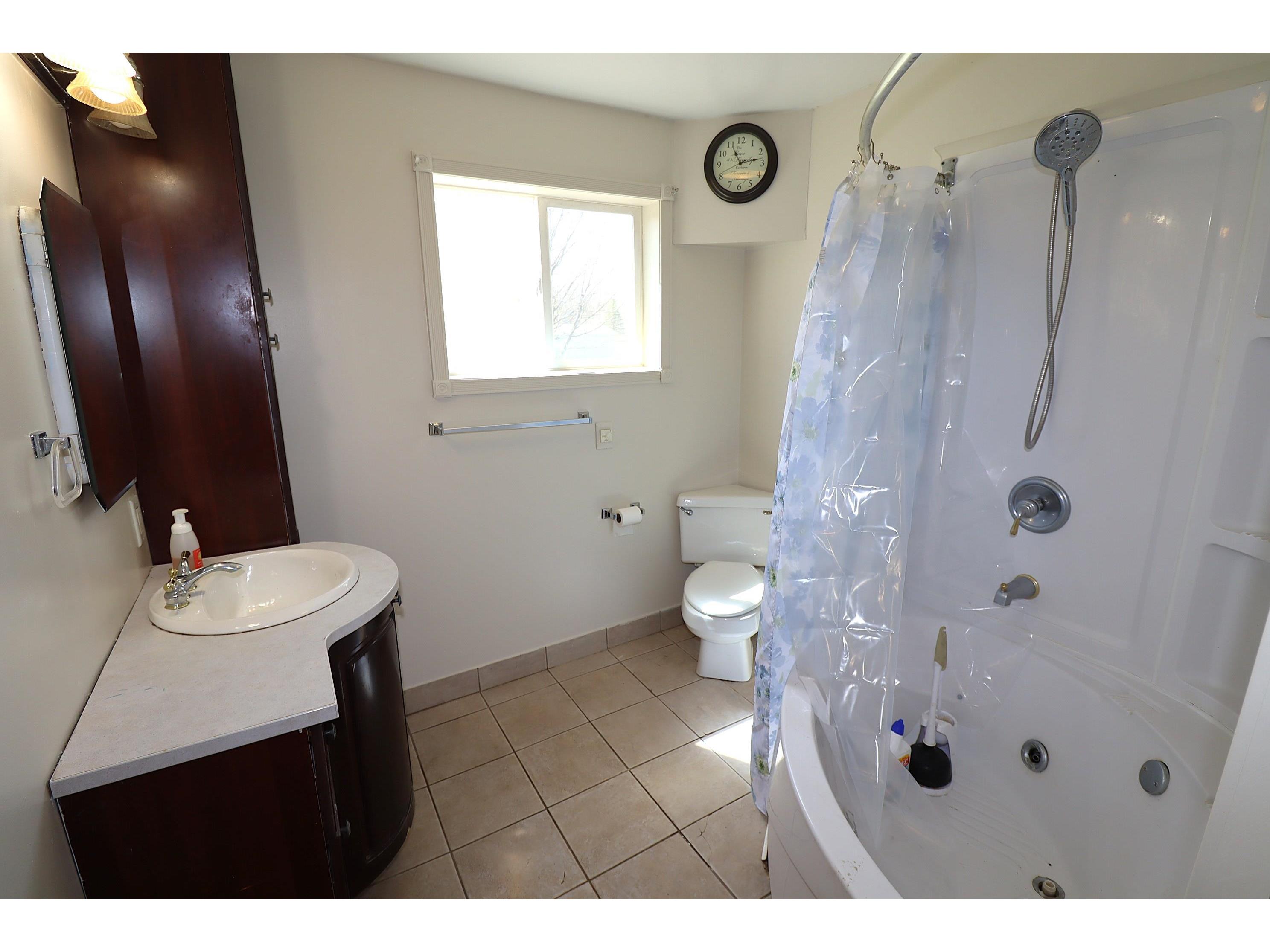 22195 Hwy 63 Grand View WI 54839 6123357 image24