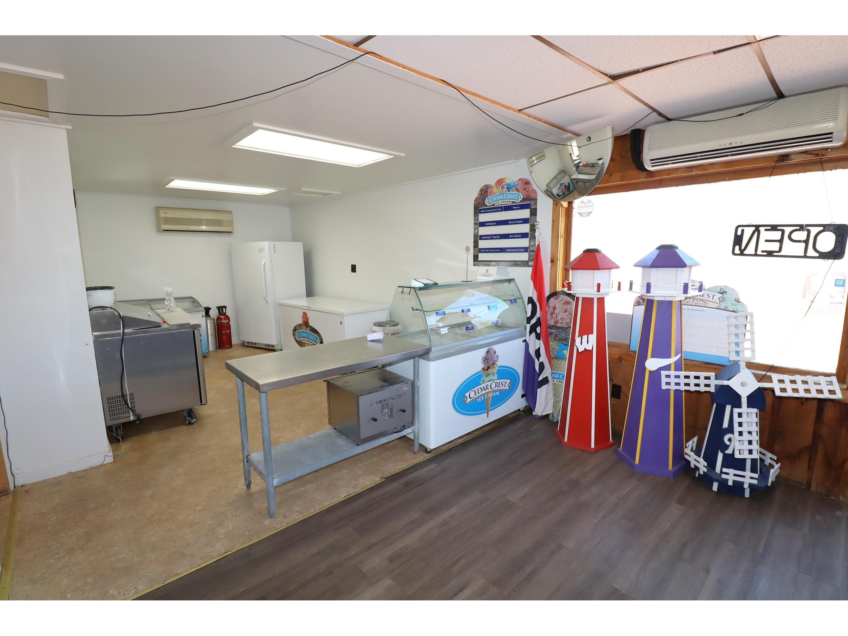 22195 Hwy 63 Grand View WI 54839 6123357 image30