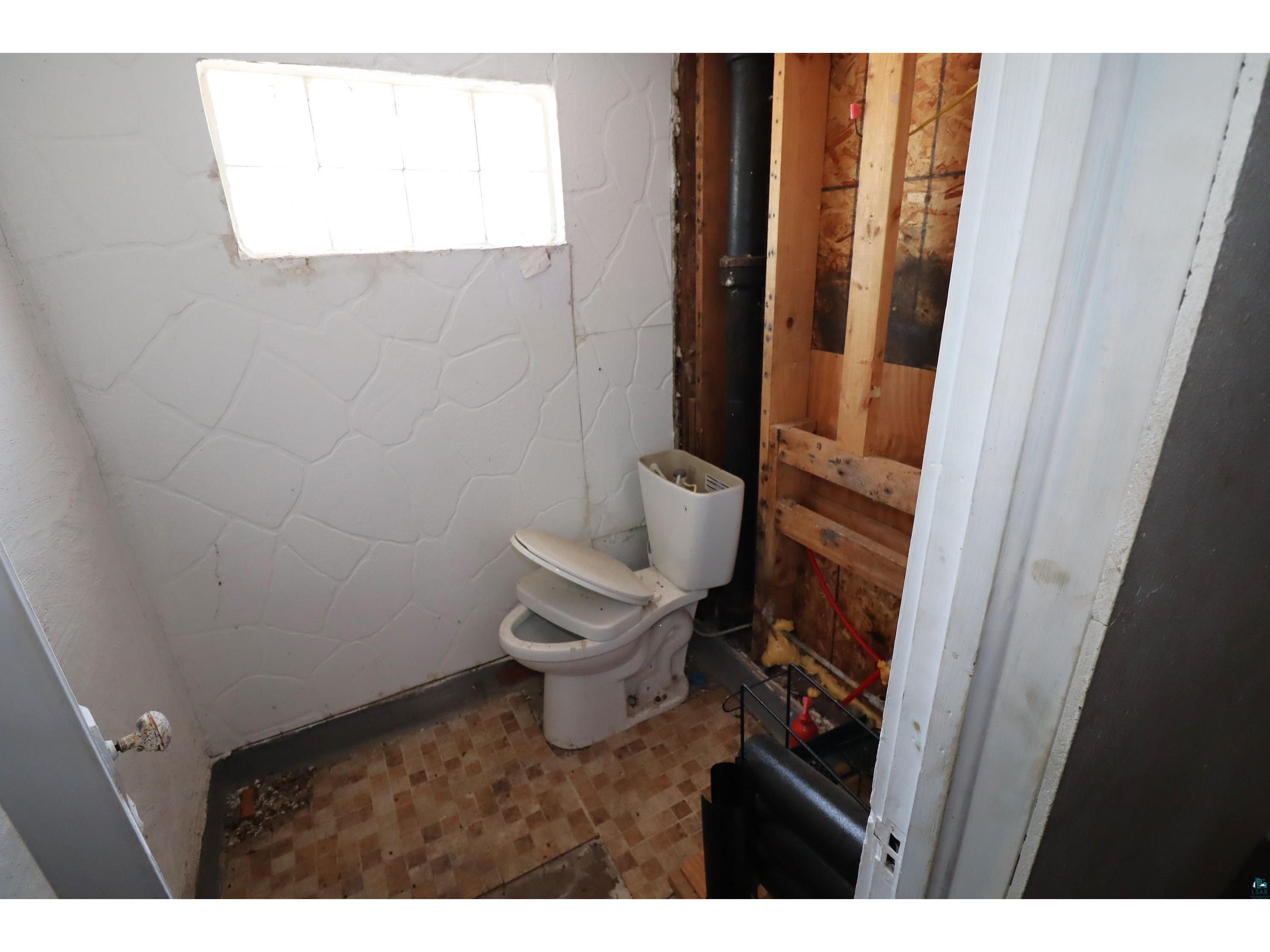 22195 Hwy 63 Grand View WI 54839 6123357 image35