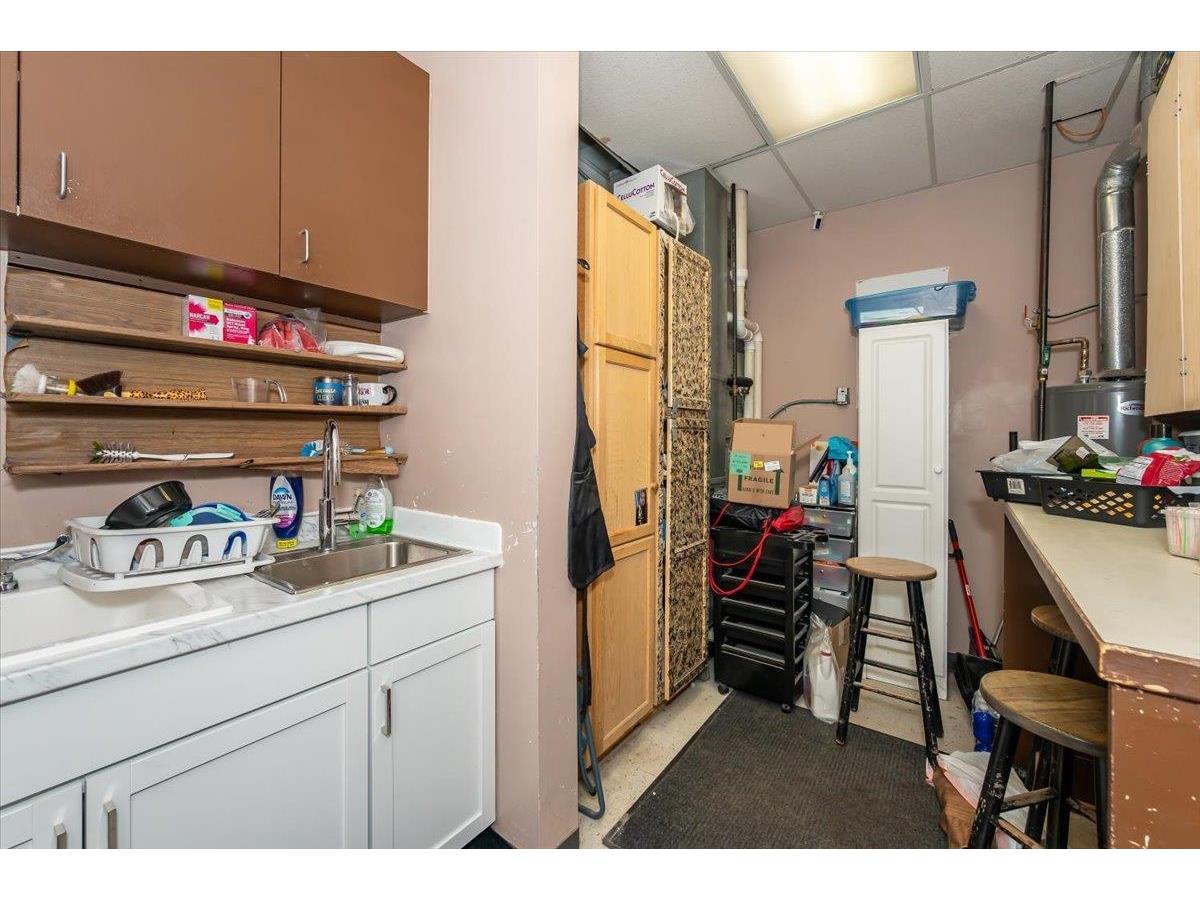 222 N Central Ave Duluth MN 55807 6123029 image7