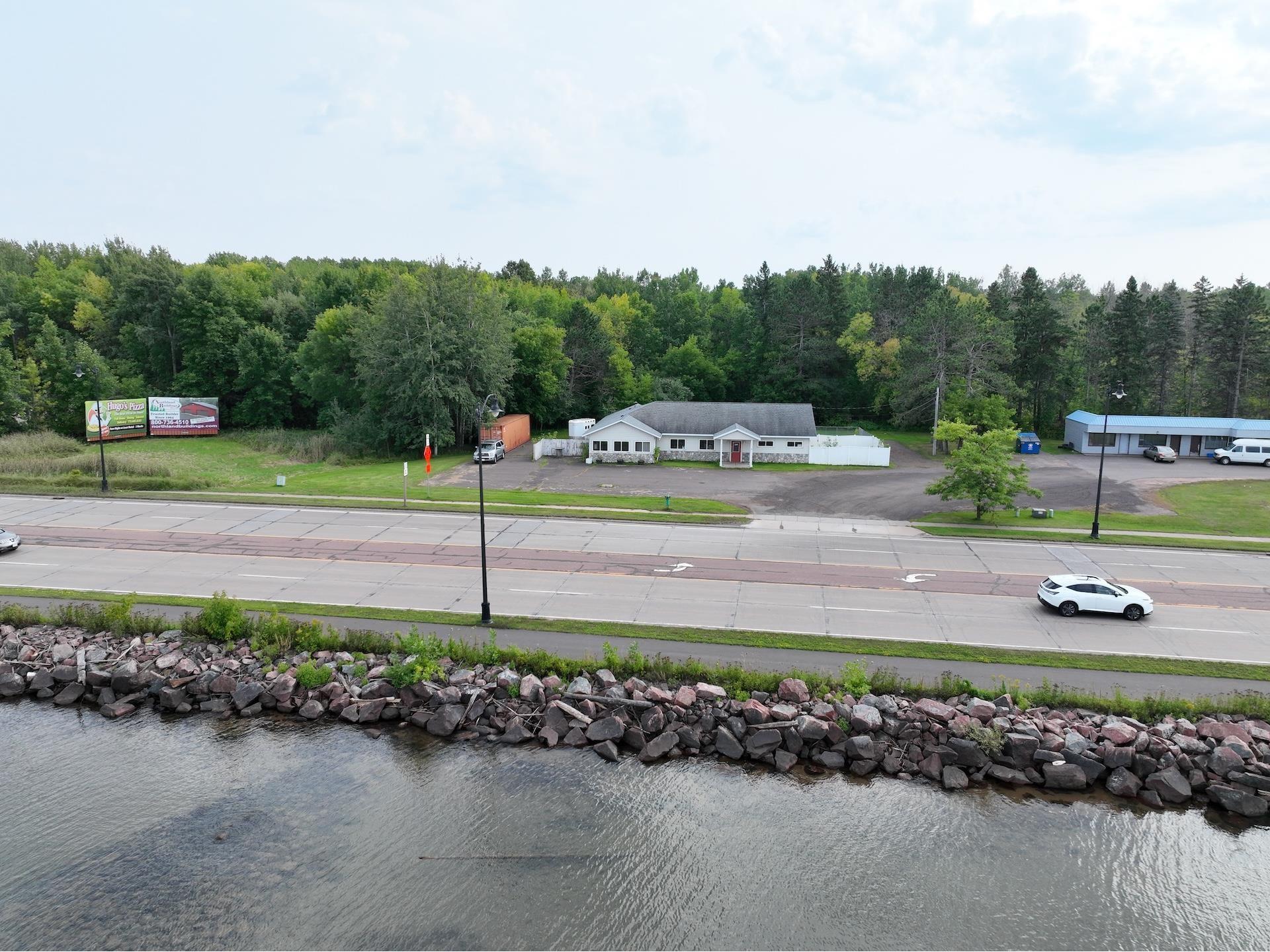 2220 Lake Shore Dr W Ashland WI 54806 6121789 image1