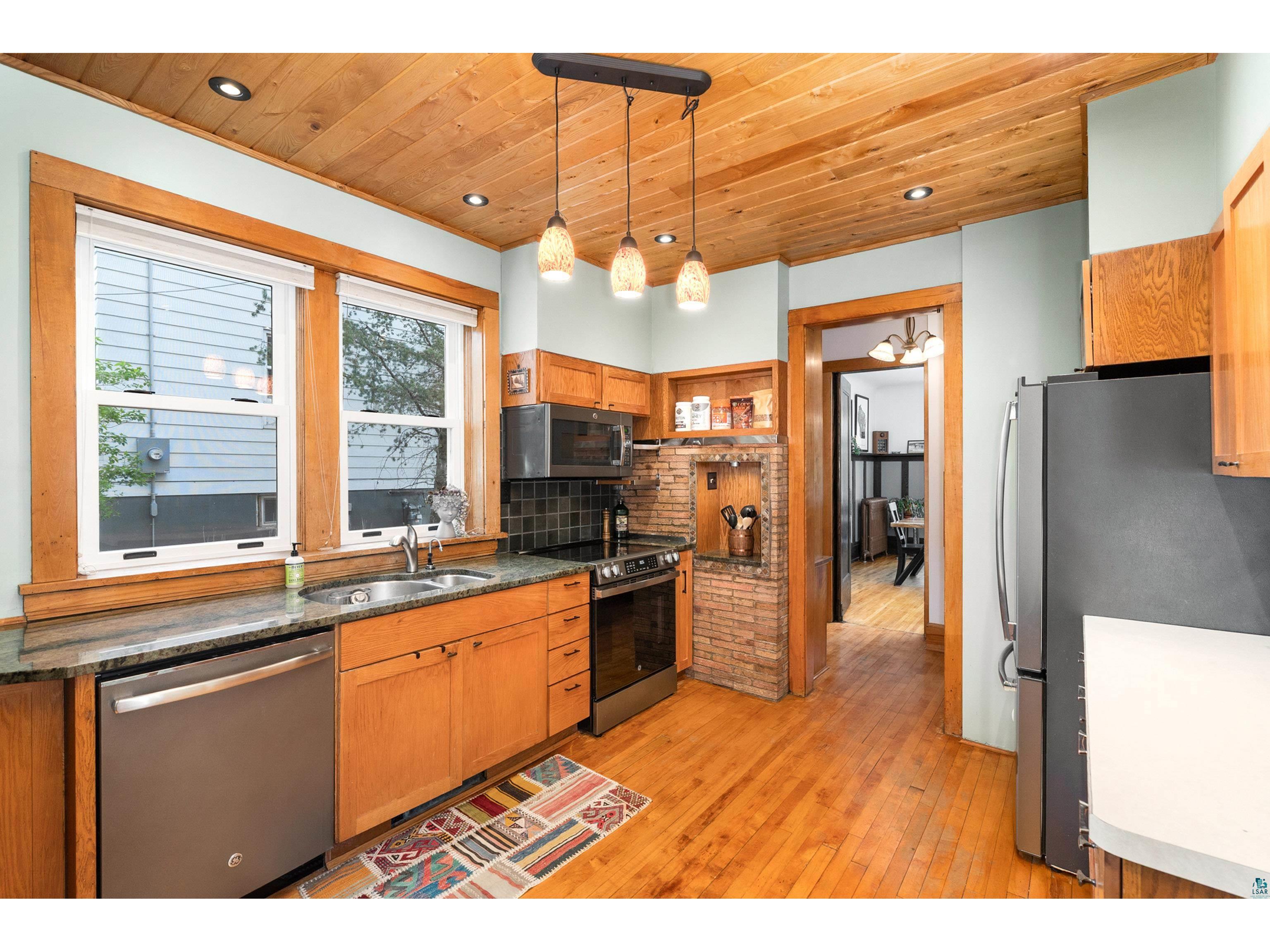 2221 E 4th St Duluth MN 55812 6125693 image21