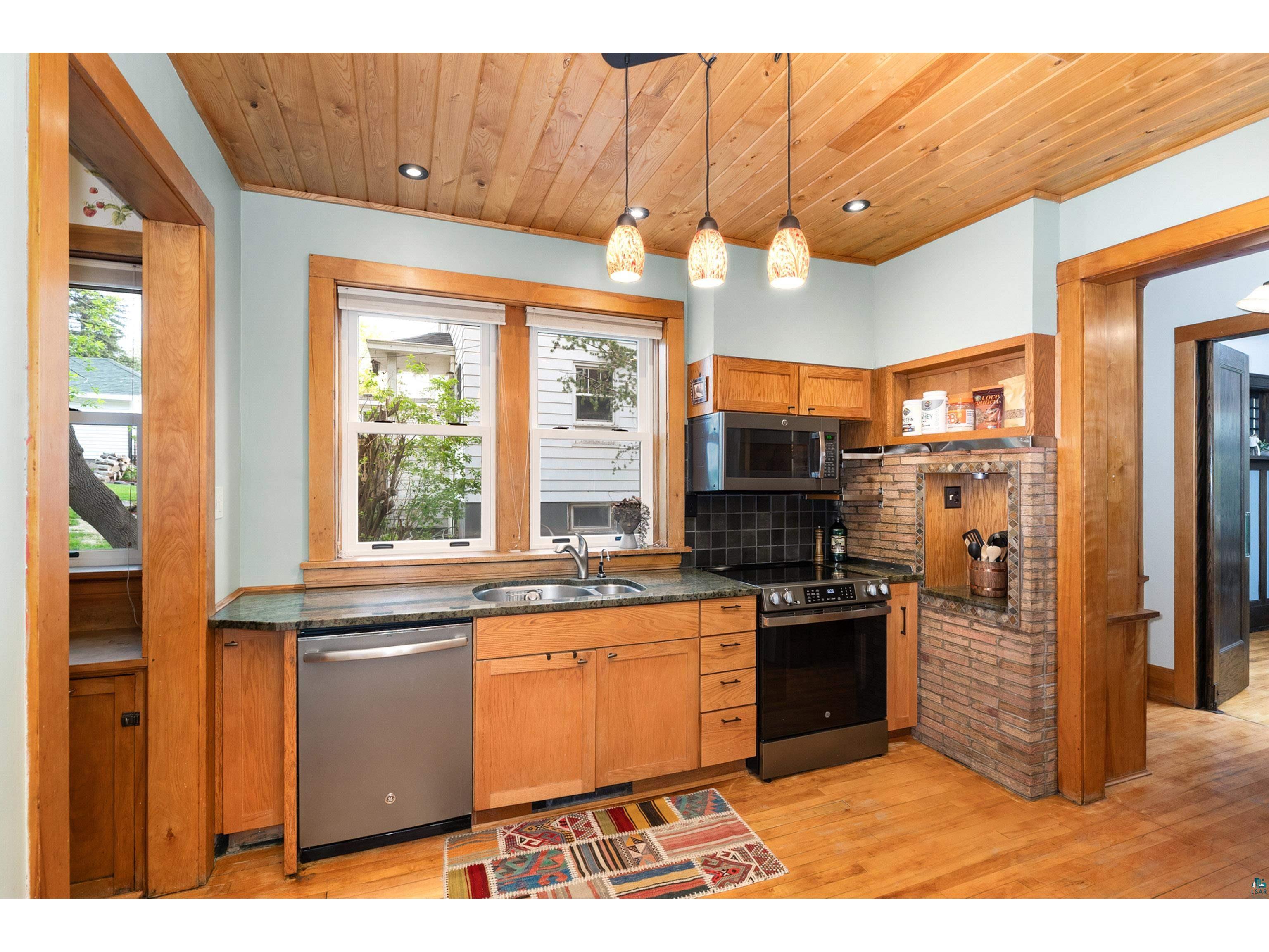 2221 E 4th St Duluth MN 55812 6125693 image22