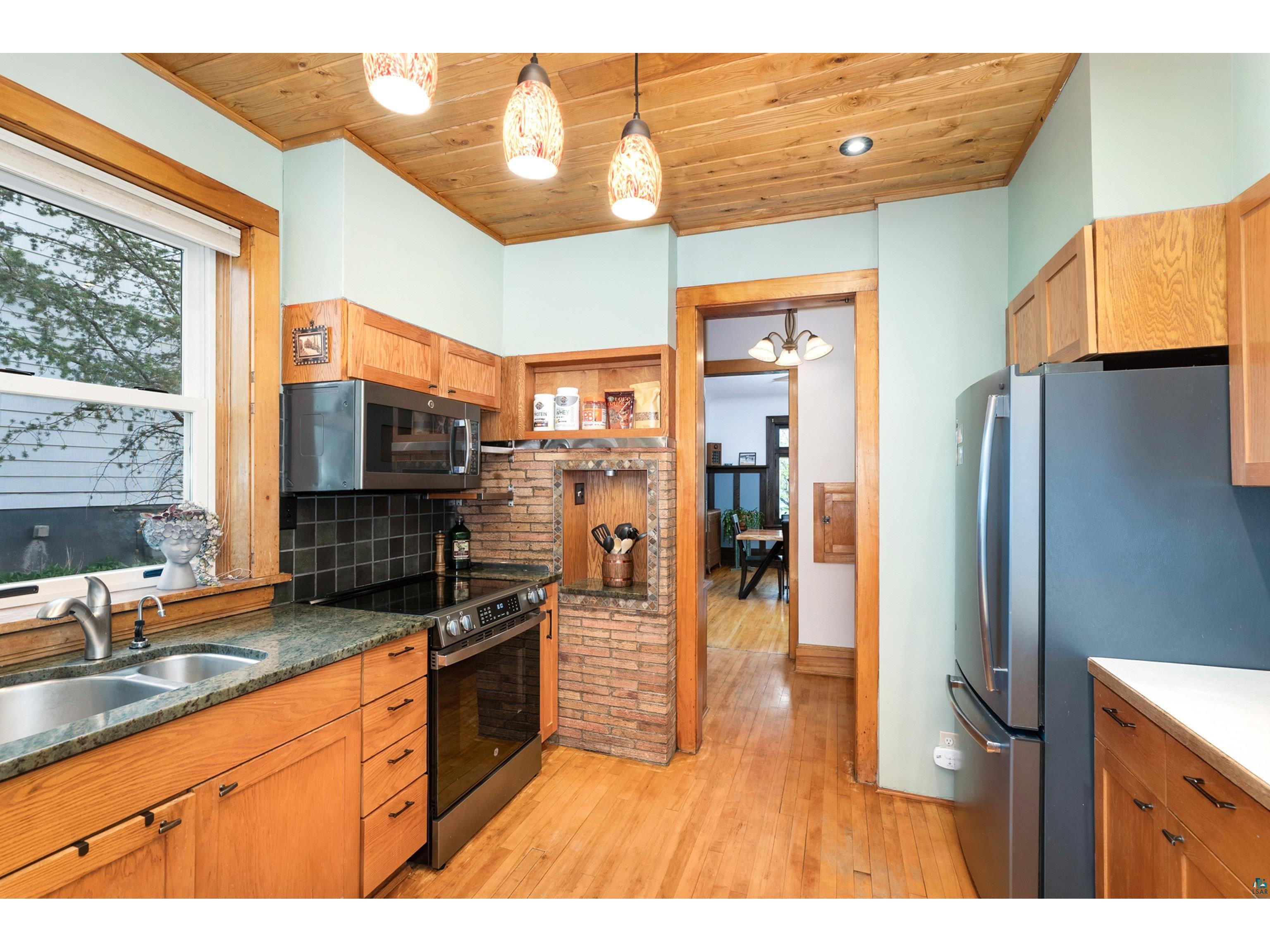 2221 E 4th St Duluth MN 55812 6125693 image28