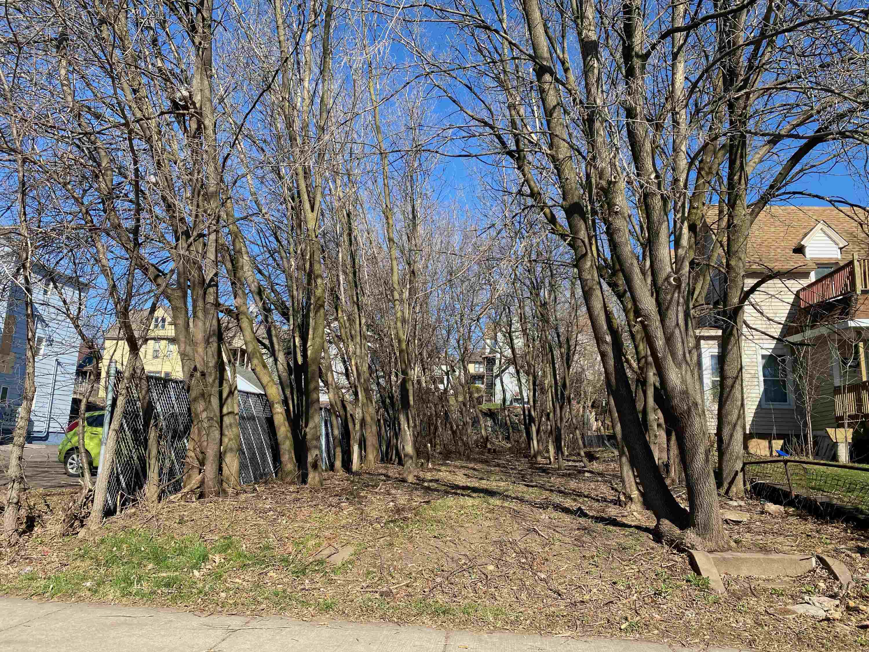 2221 W 3rd St Duluth MN 55806 6113162 image1