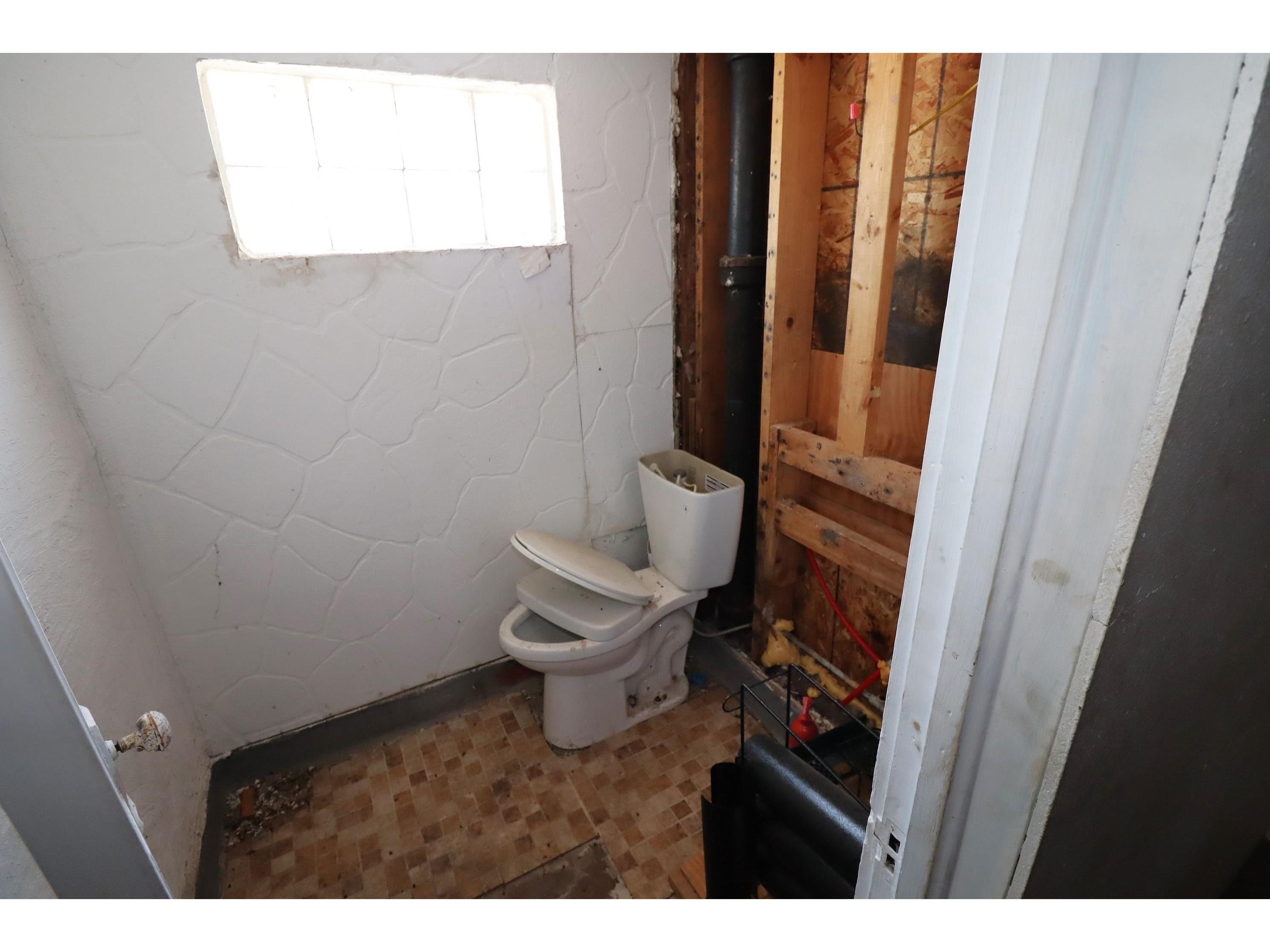 22211 Hwy 63 Grand View WI 54839 6123350 image15