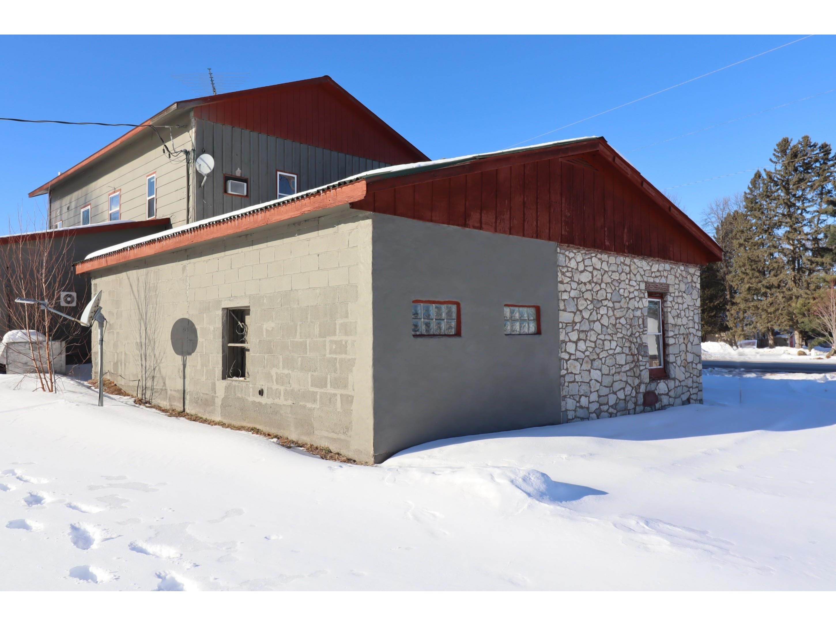 22211 Hwy 63 Grand View WI 54839 6123350 image2