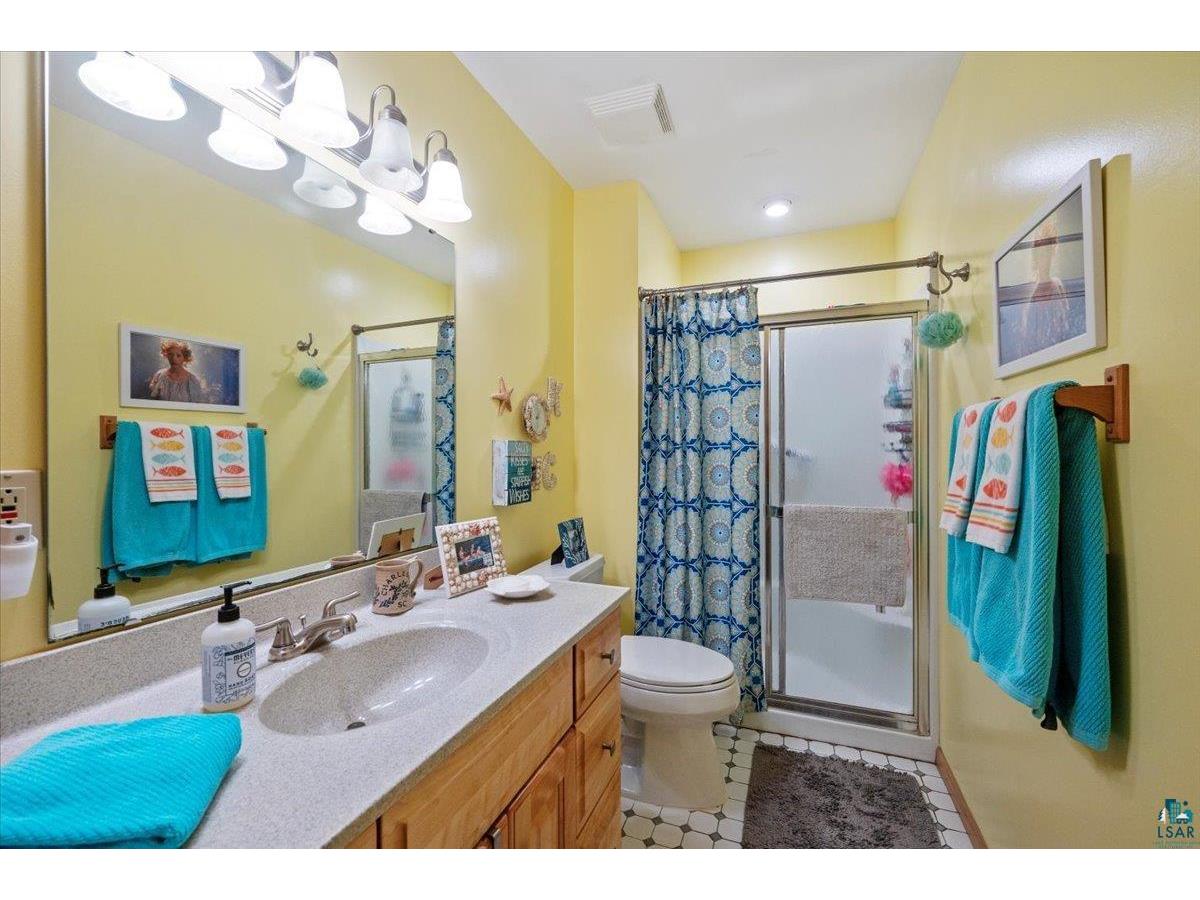 2223 Leonard St Duluth MN 55811 6123695 image10