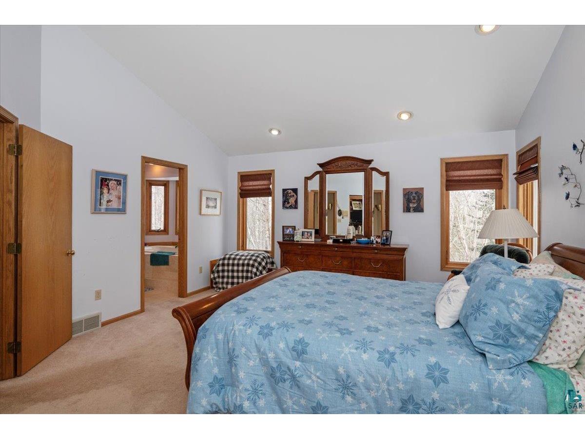 2223 Leonard St Duluth MN 55811 6123695 image8