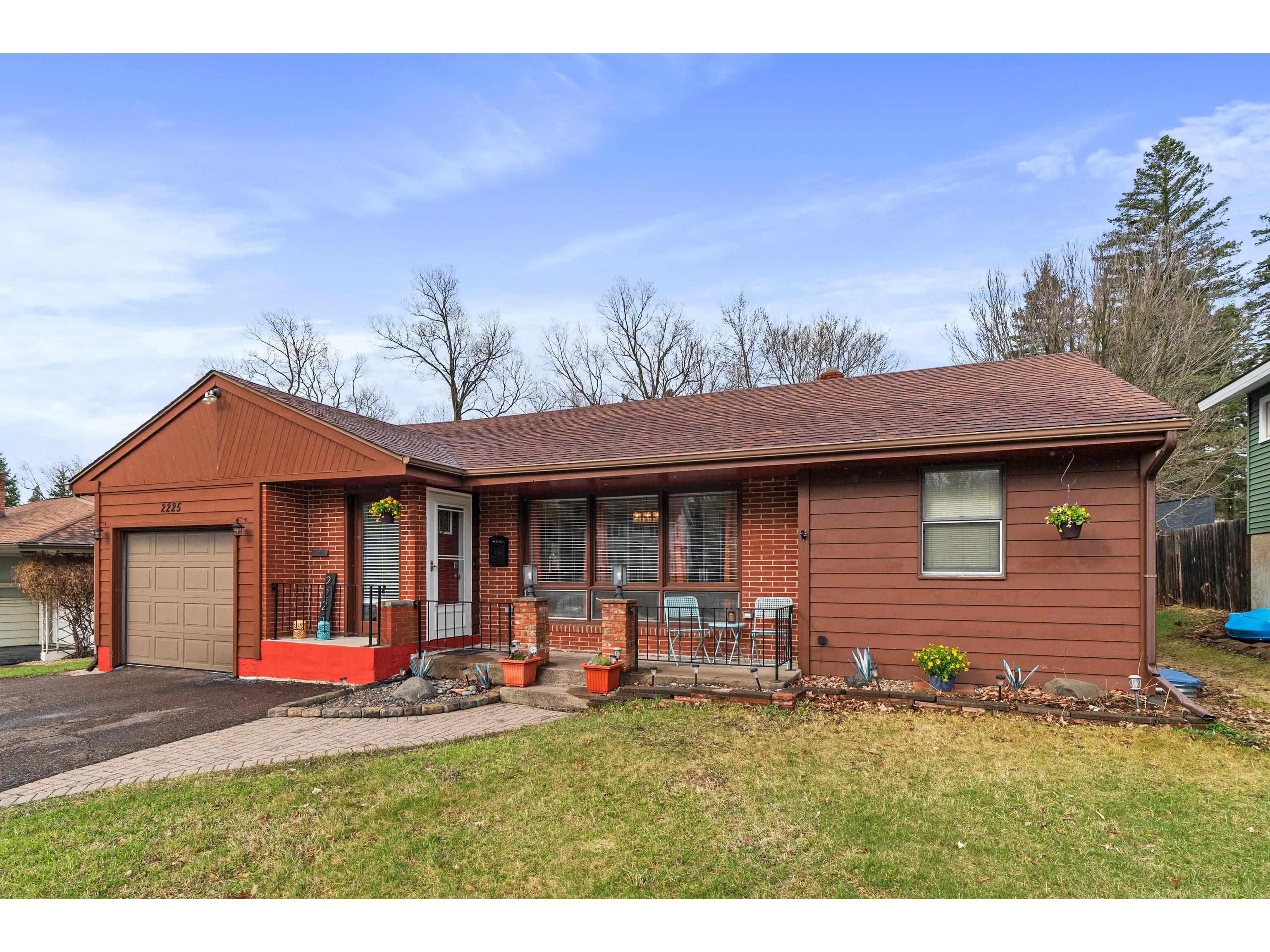 2225 Woodland Ave Duluth MN 55803 6119006 image1