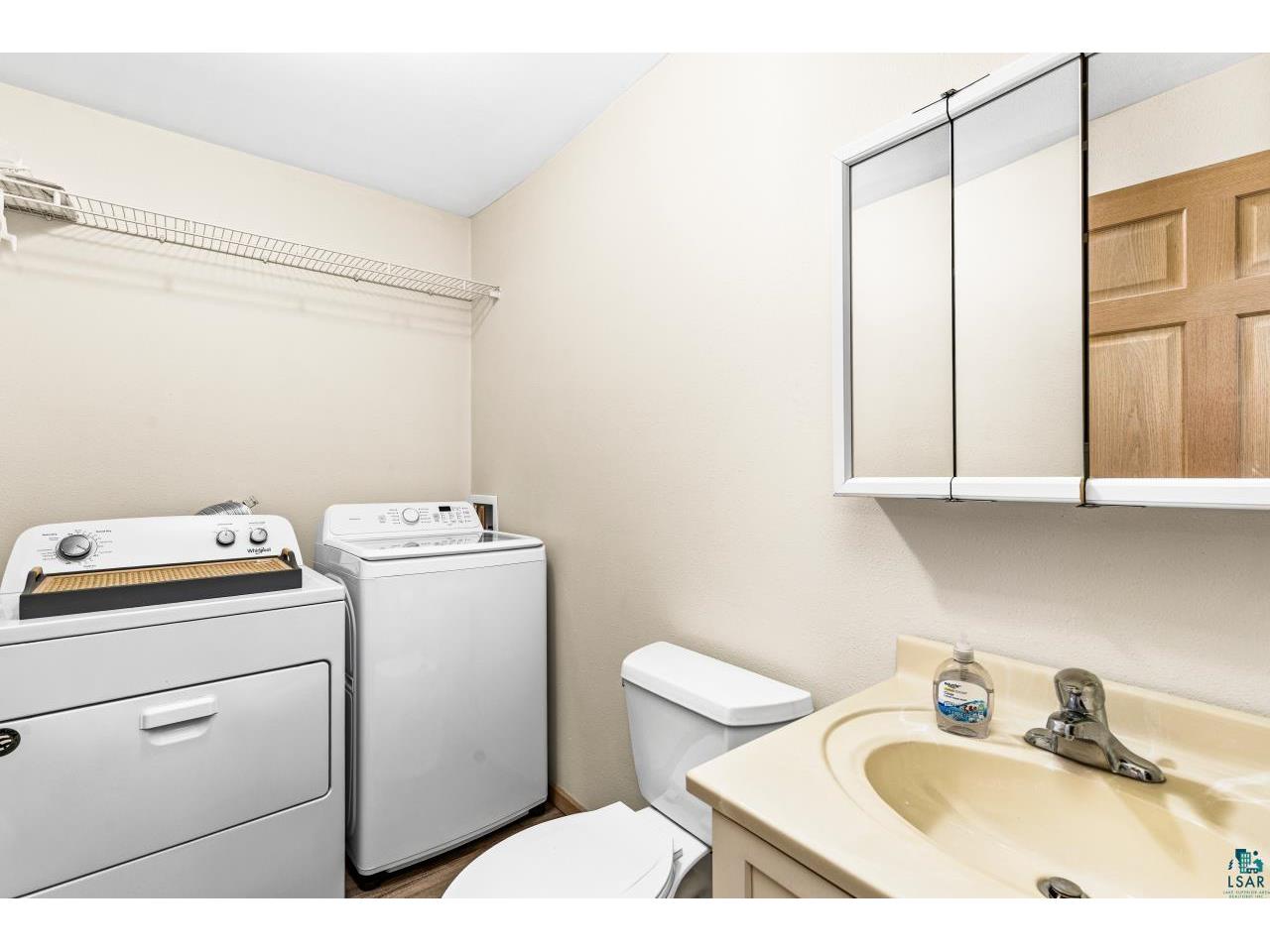 2229 Bardon Ave Superior WI 54880 6126370 image25