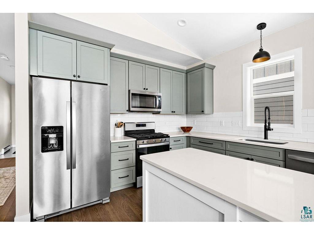 2236 Hoover St Duluth MN 55811 6124378 image10