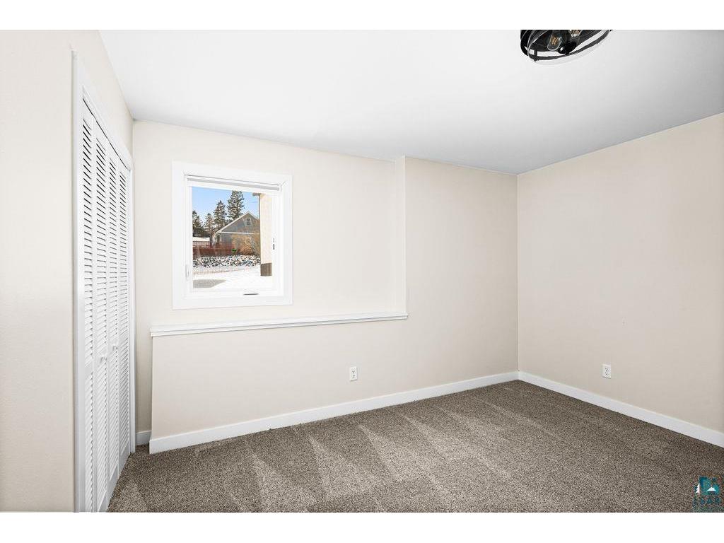 2236 Hoover St Duluth MN 55811 6124378 image30