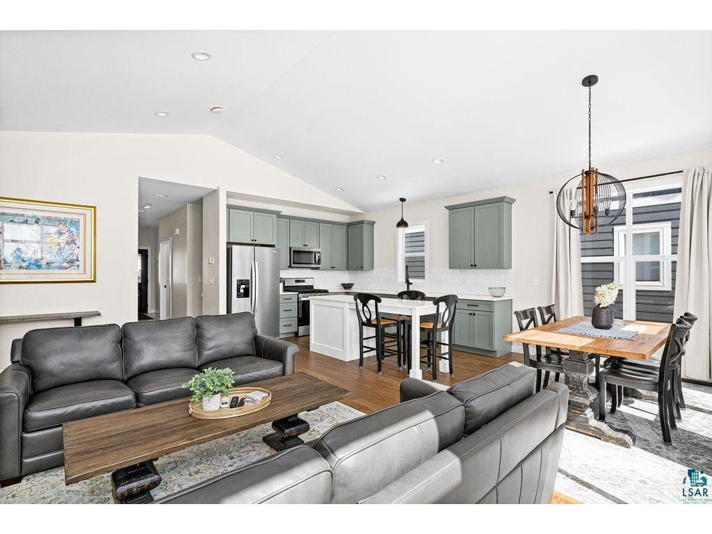2236 Hoover St Duluth MN 55811 6124378 image7