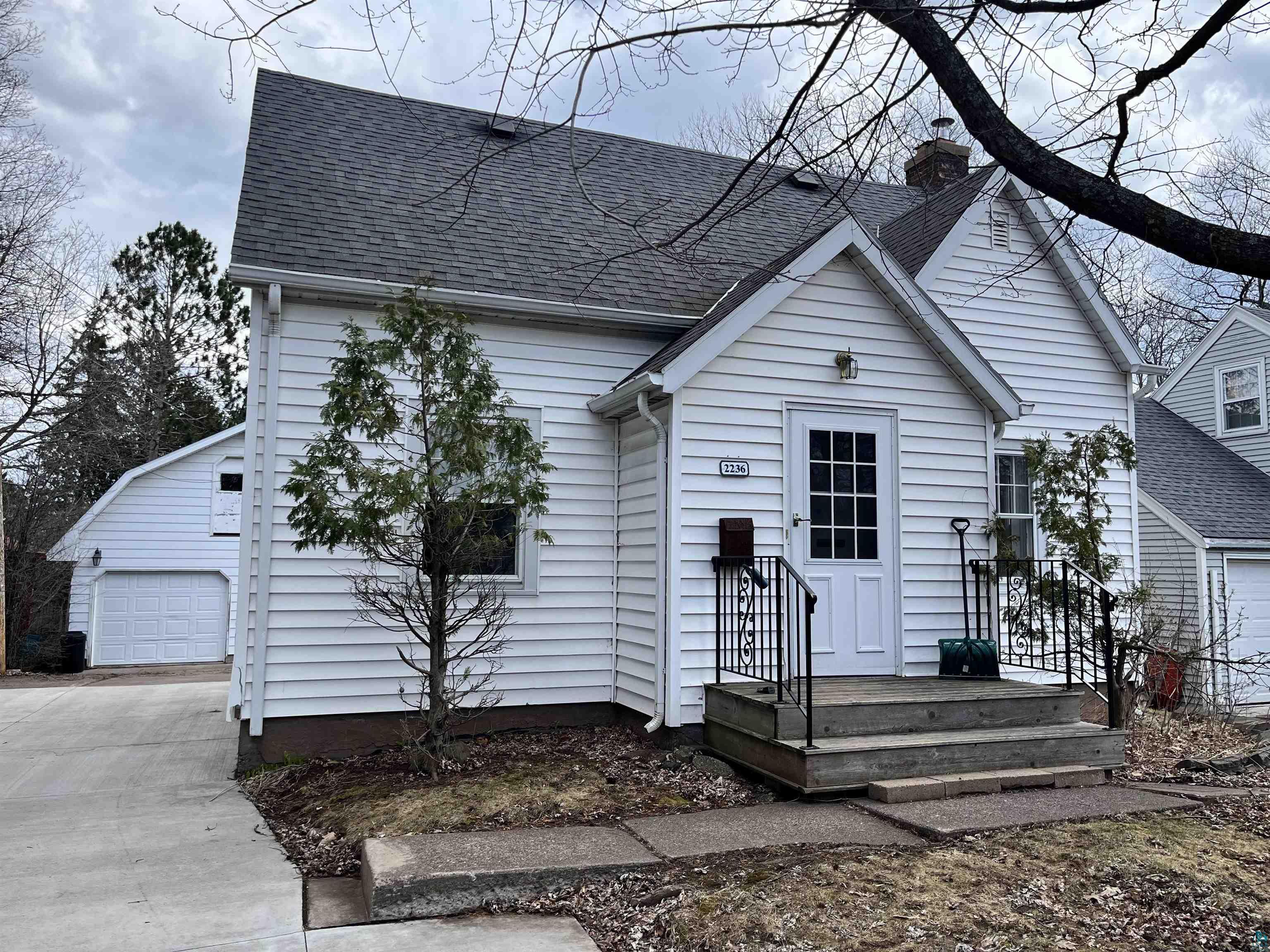 2236 Livingston Ave Duluth MN 55803 6113089 image1